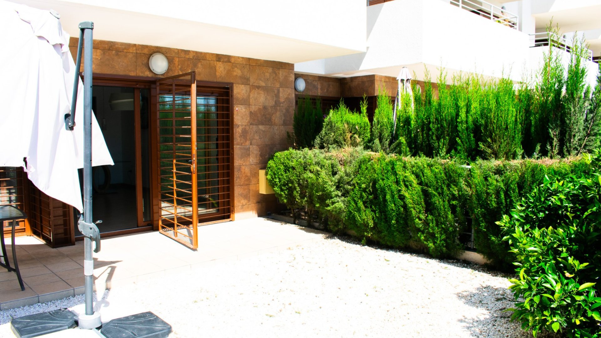 Reventa - Apartamentos -
Orihuela Costa - Cabo Roig