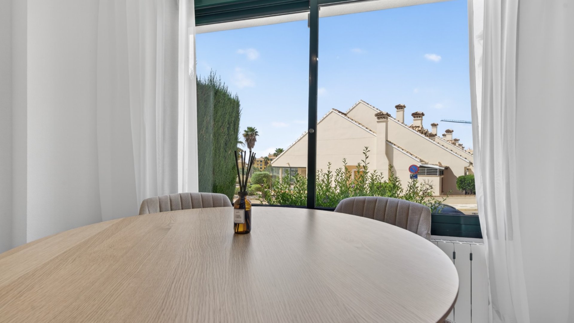 Reventa - Apartamentos -
Orihuela Costa - Campoamor