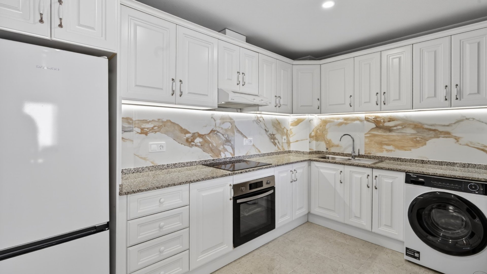Reventa - Apartamentos -
Orihuela Costa - Campoamor