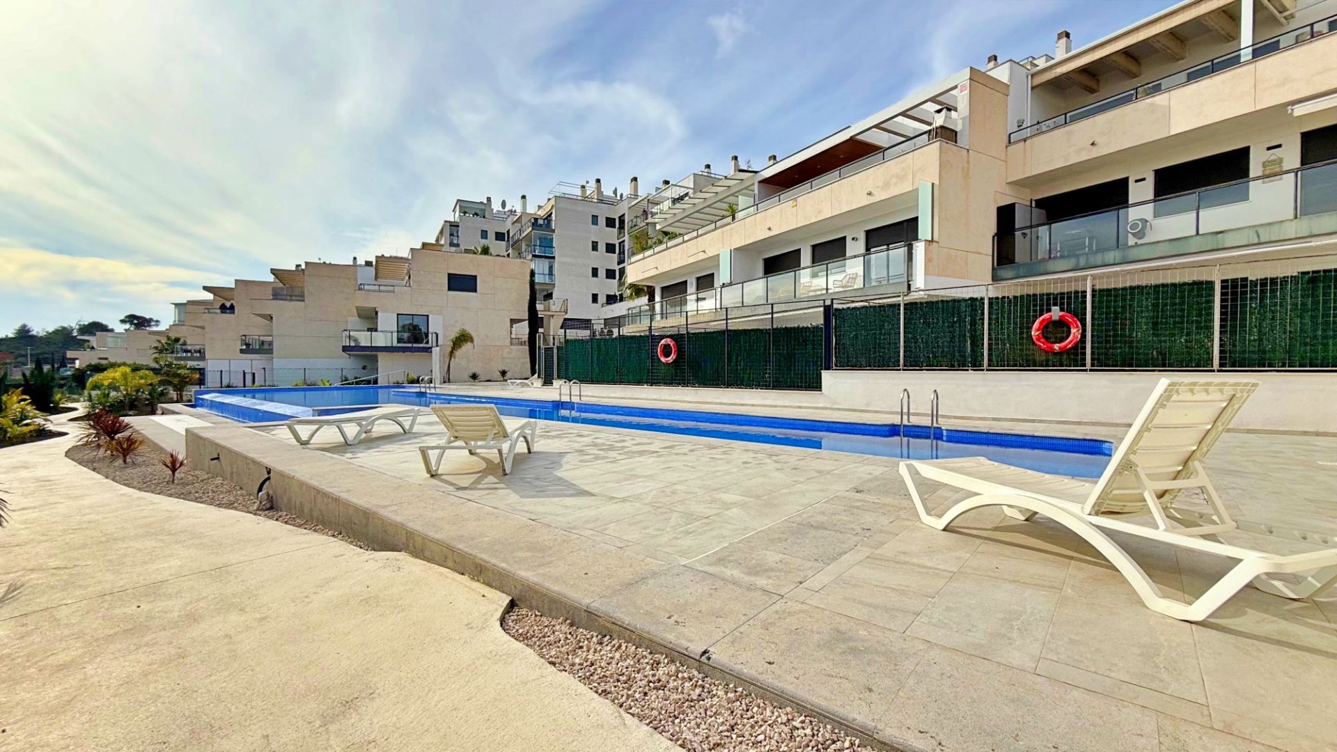 Reventa - Apartamentos -
Orihuela Costa - Campoamor