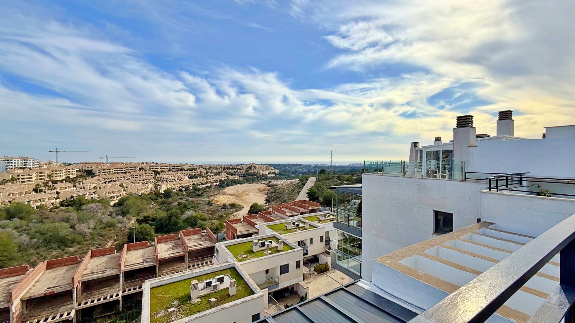 Reventa - Apartamentos -
Orihuela Costa - Campoamor