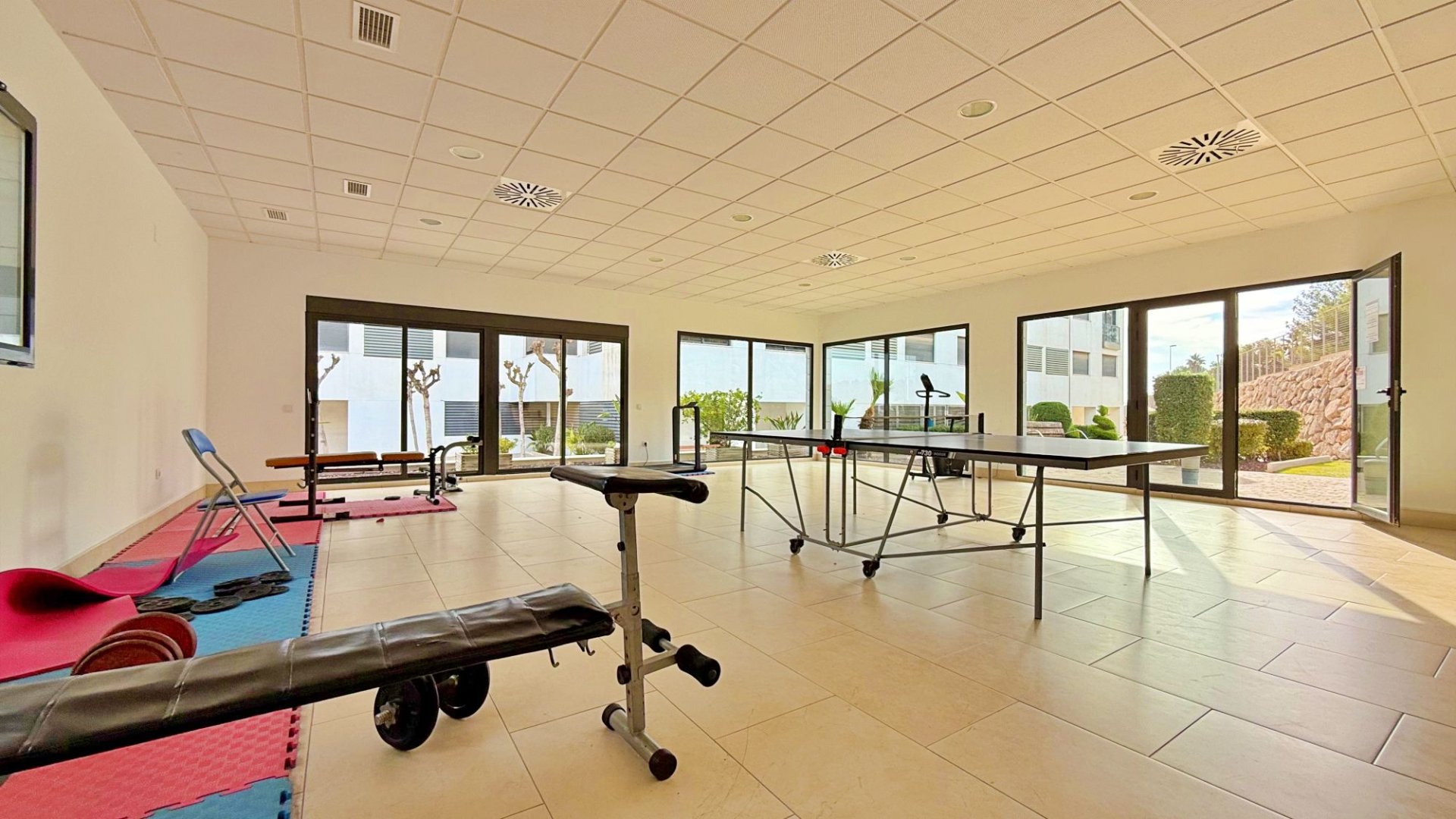 Reventa - Apartamentos -
Orihuela Costa - Campoamor