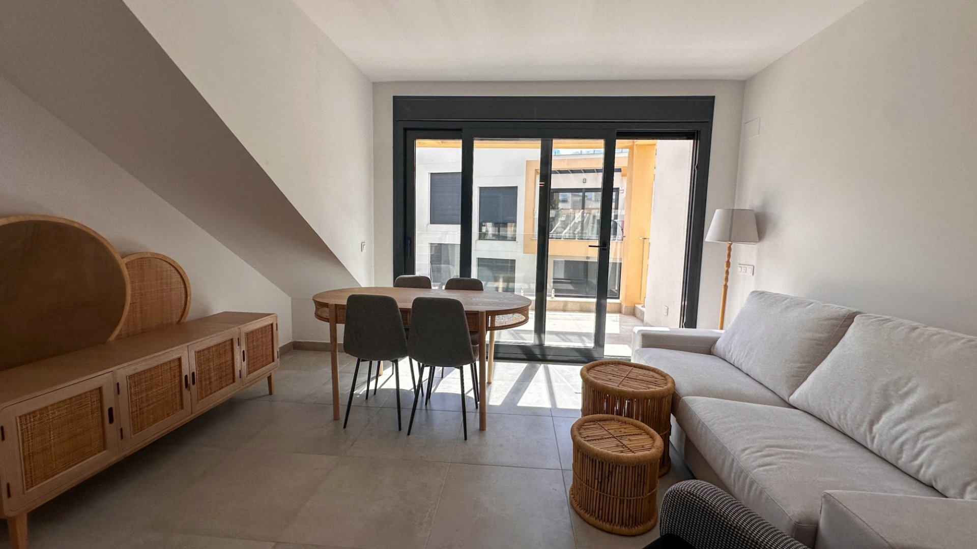 Reventa - Apartamentos -
Orihuela Costa - Costa Blanca