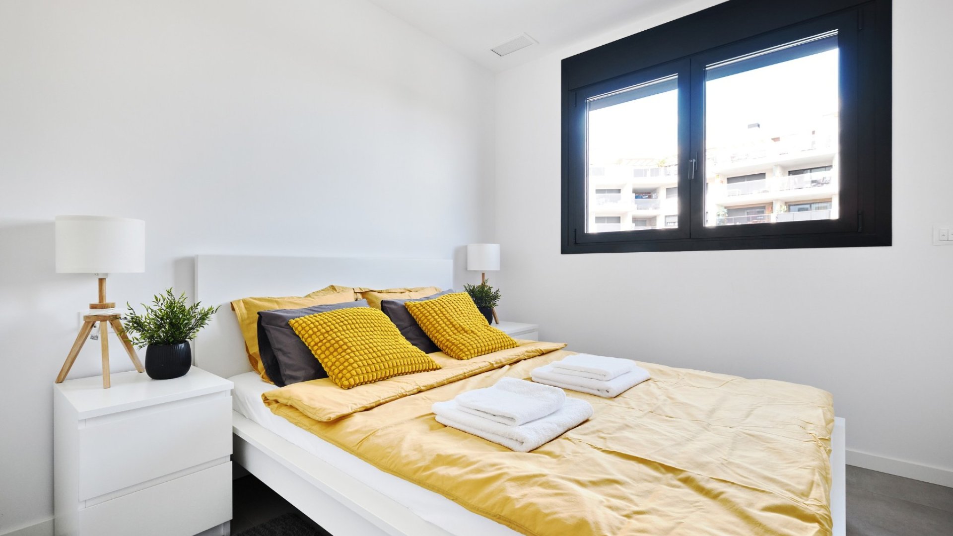 Reventa - Apartamentos -
Orihuela Costa - Dehesa de campoamor