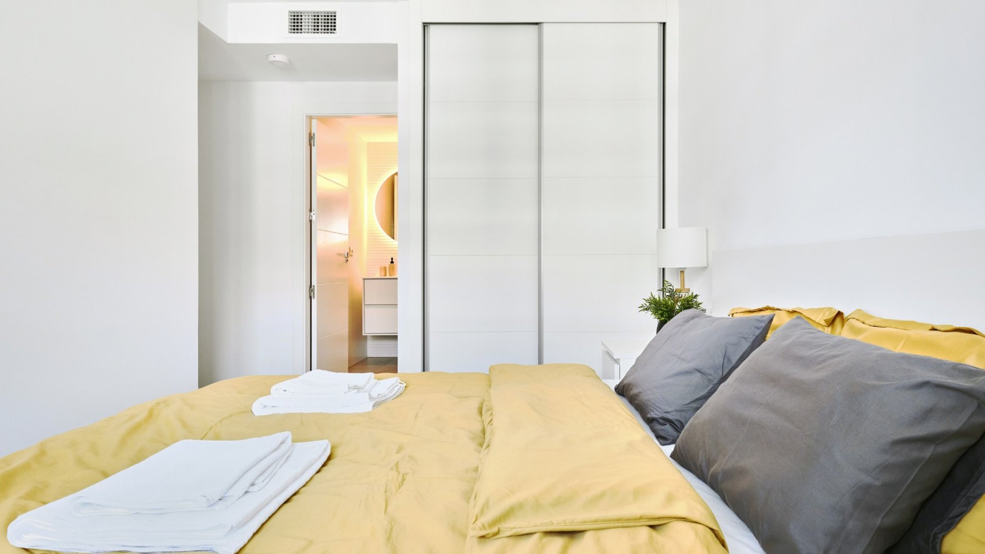 Reventa - Apartamentos -
Orihuela Costa - Dehesa de campoamor