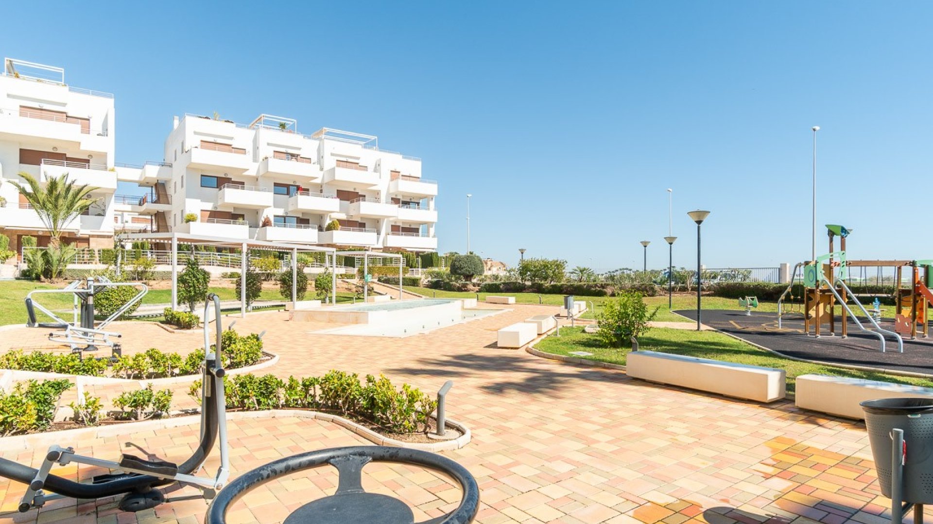 Reventa - Apartamentos -
Orihuela Costa - Dehesa de campoamor