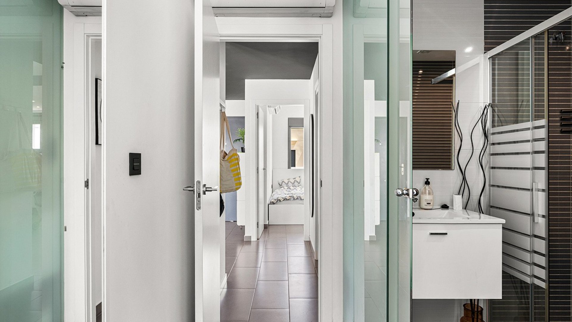 Reventa - Apartamentos -
Orihuela Costa - La Zenia