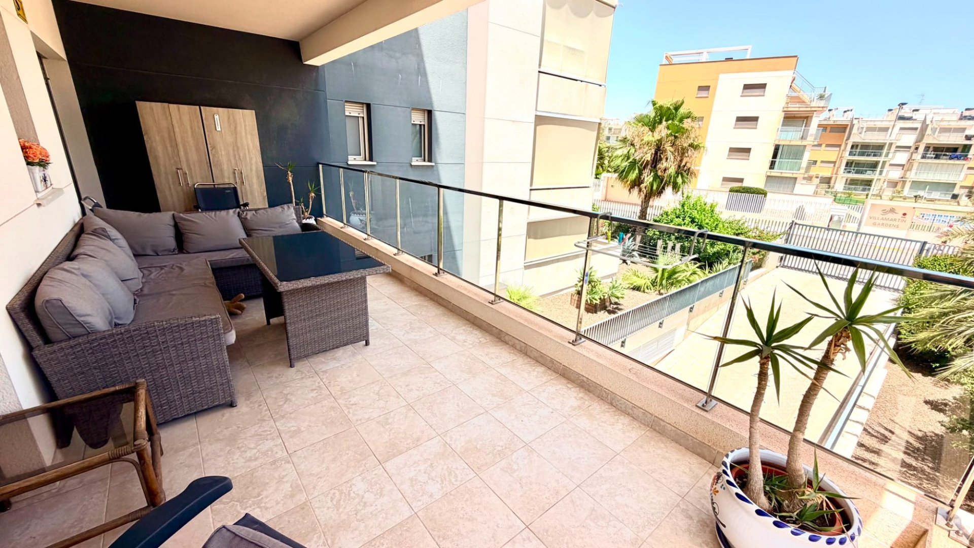 Reventa - Apartamentos -
Orihuela Costa - La Zenia