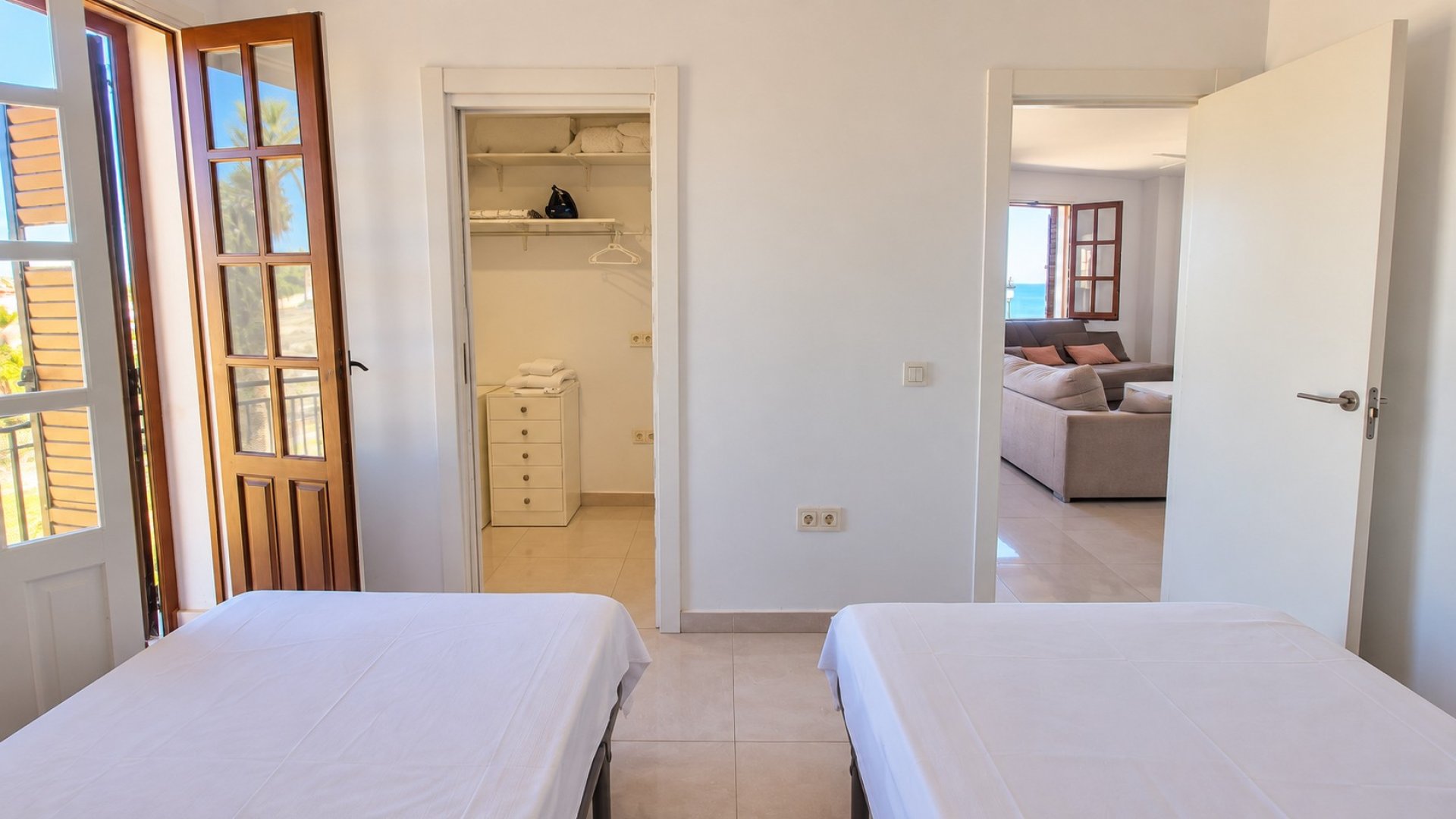 Reventa - Apartamentos -
Orihuela Costa - La Zenia