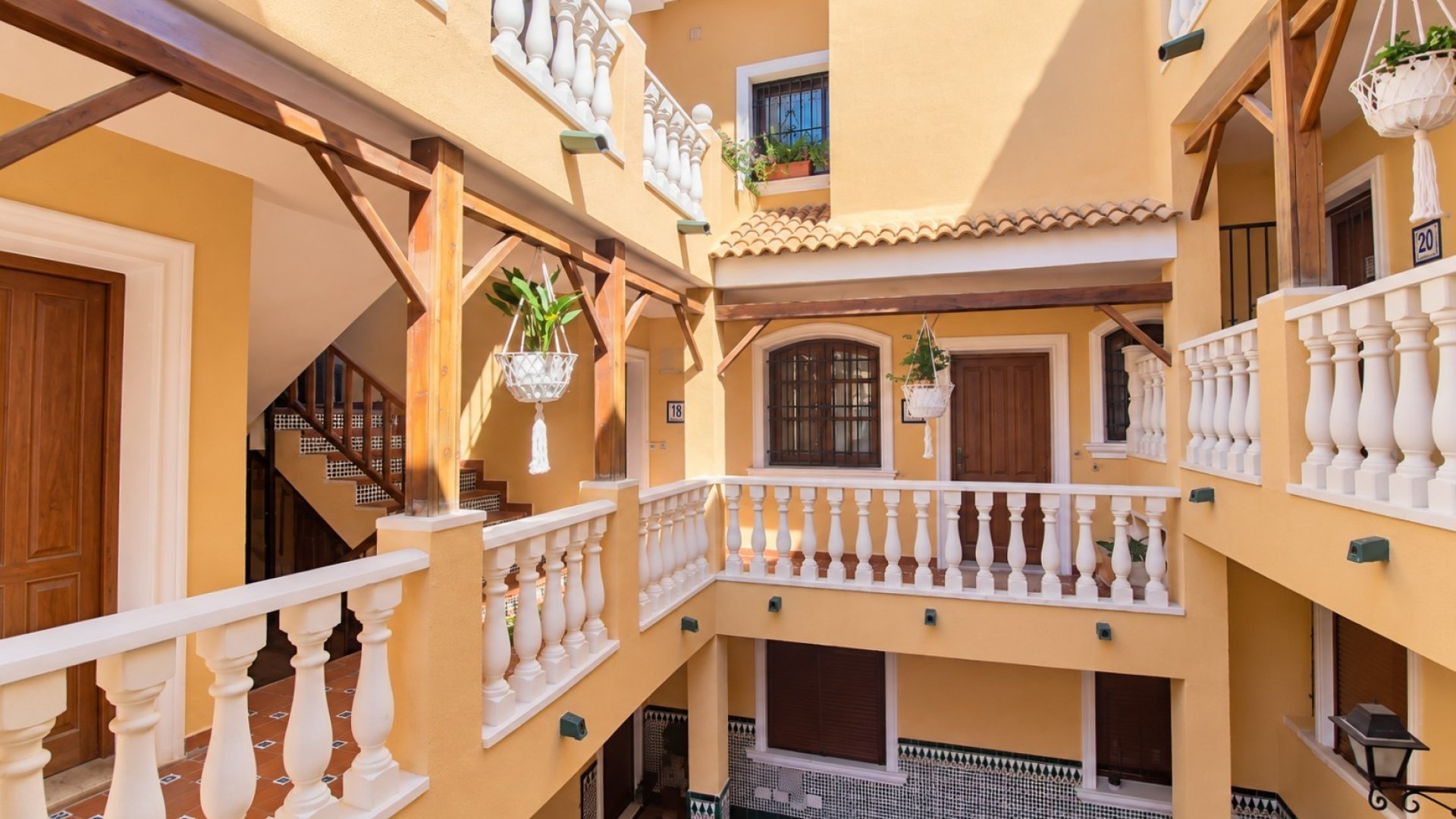 Reventa - Apartamentos -
Orihuela Costa - La Zenia