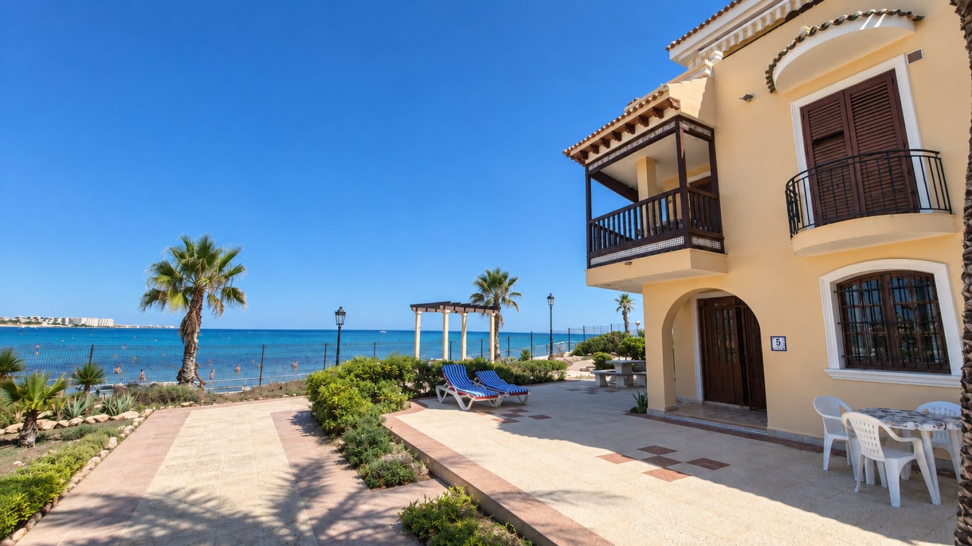 Reventa - Apartamentos -
Orihuela Costa - La Zenia