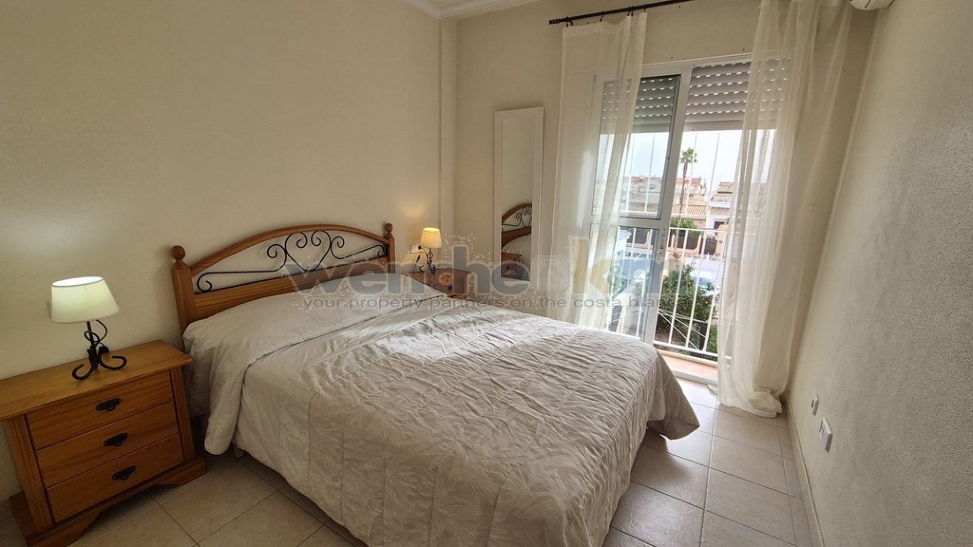 Reventa - Apartamentos -
Orihuela Costa - Las Chismosas