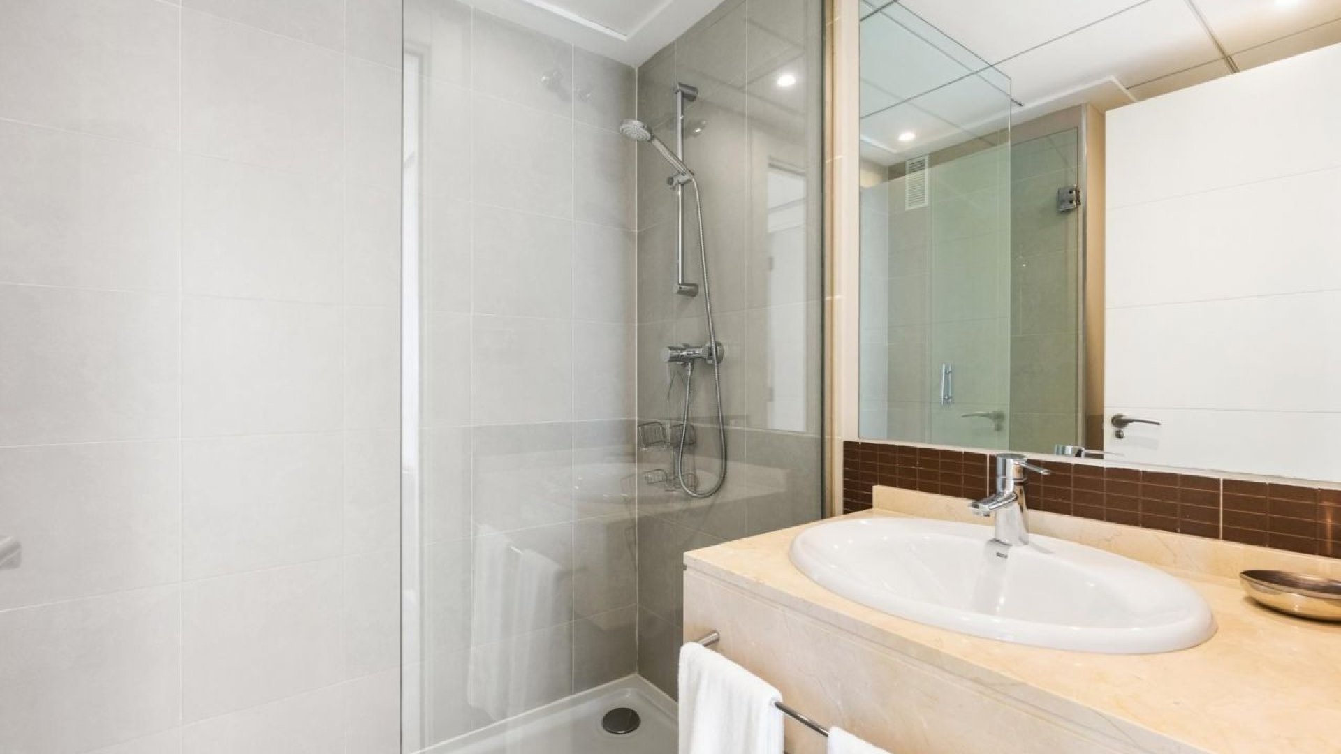 Reventa - Apartamentos -
Orihuela Costa - Las Colinas golf