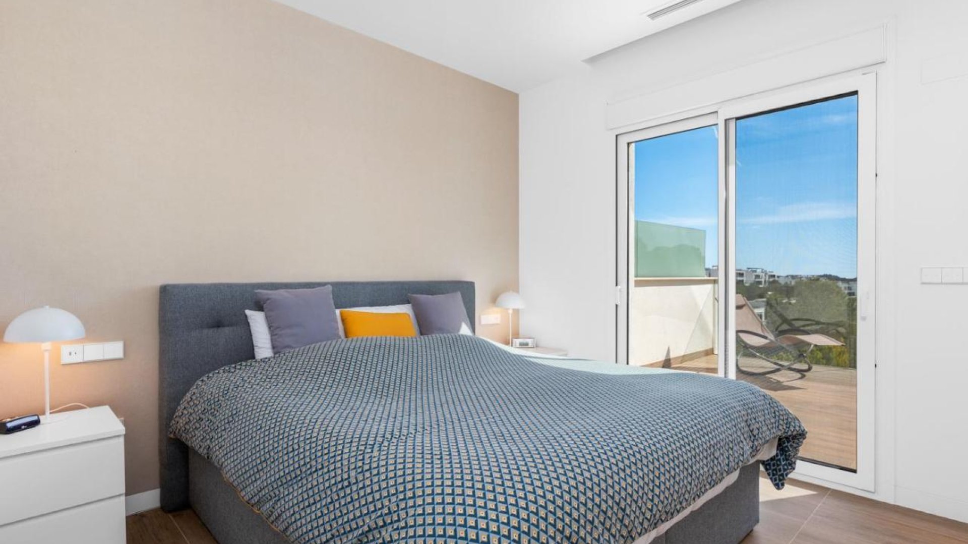 Reventa - Apartamentos -
Orihuela Costa - Las Colinas golf