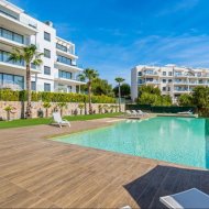 Reventa - Apartamentos -
Orihuela Costa - Las Colinas golf