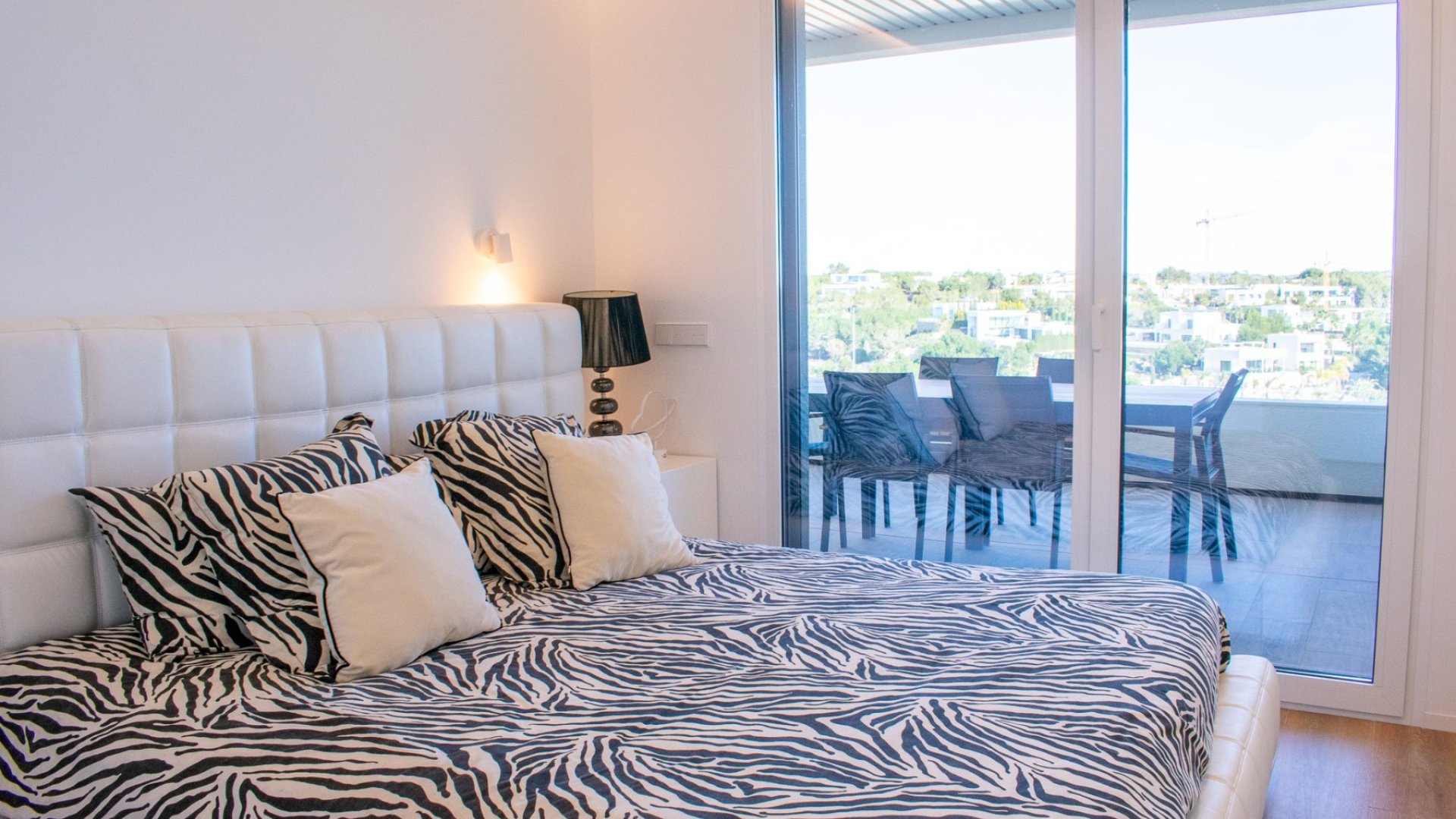 Reventa - Apartamentos -
Orihuela Costa - Las Colinas golf