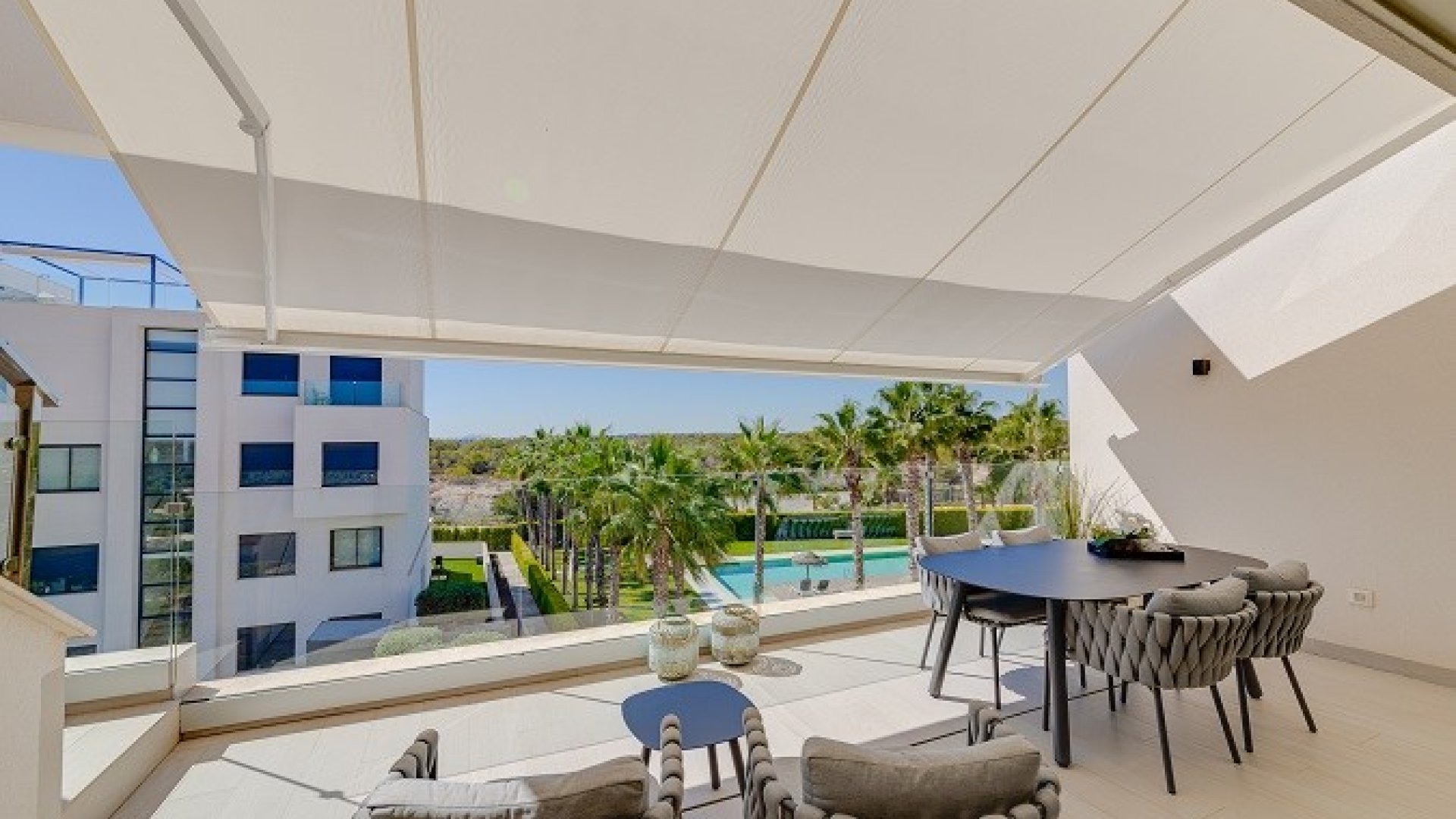 Reventa - Apartamentos -
Orihuela Costa - Las Colinas golf