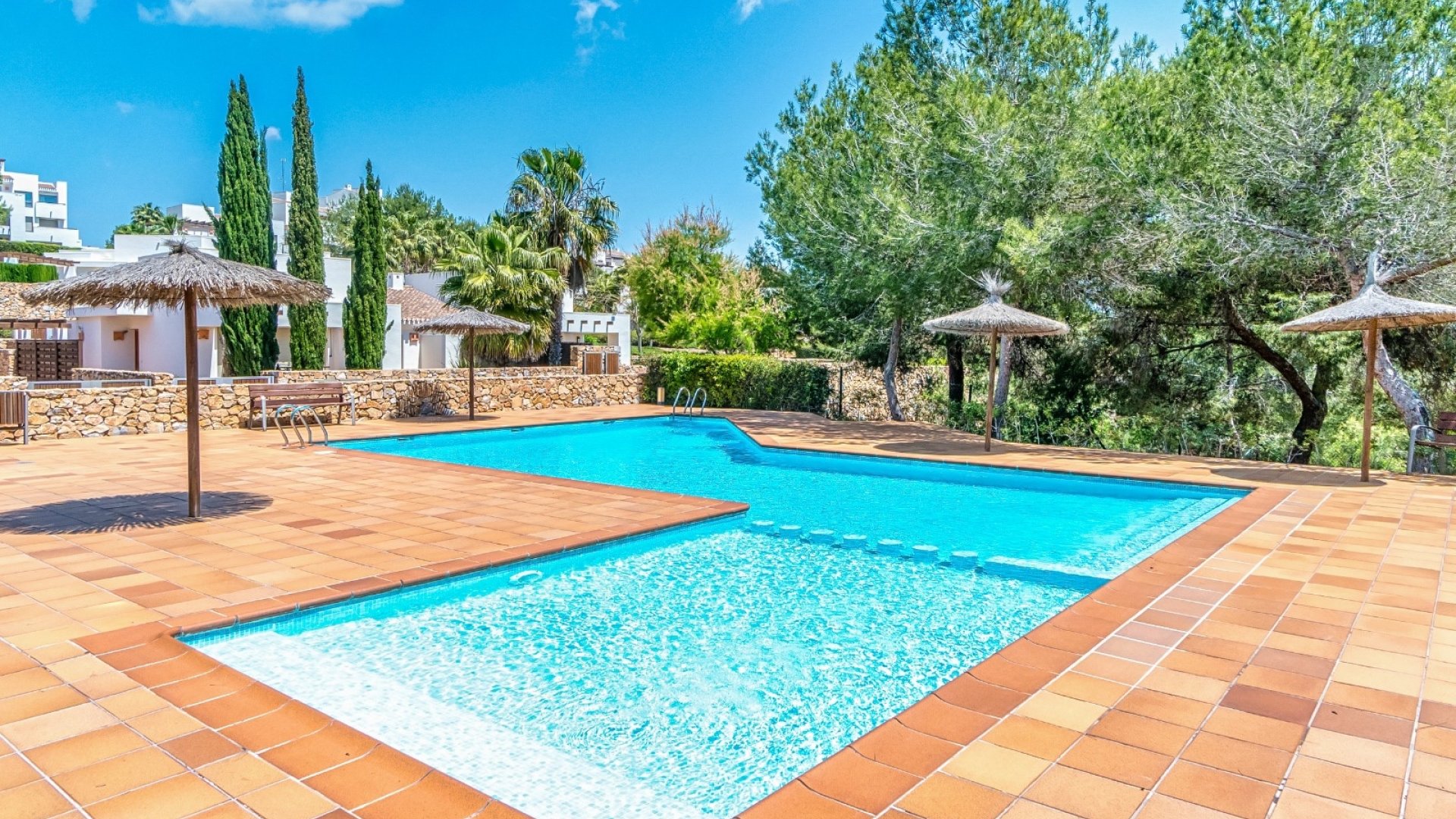 Reventa - Apartamentos -
Orihuela Costa - Las Colinas golf