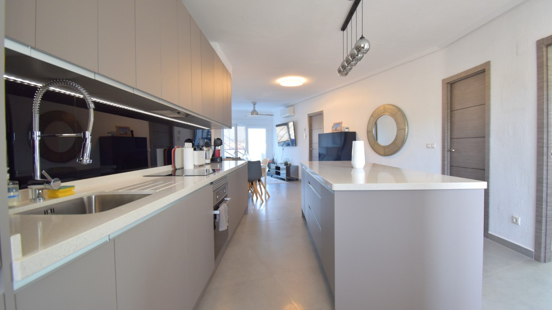 Reventa - Apartamentos -
Orihuela Costa - Las Filipinas