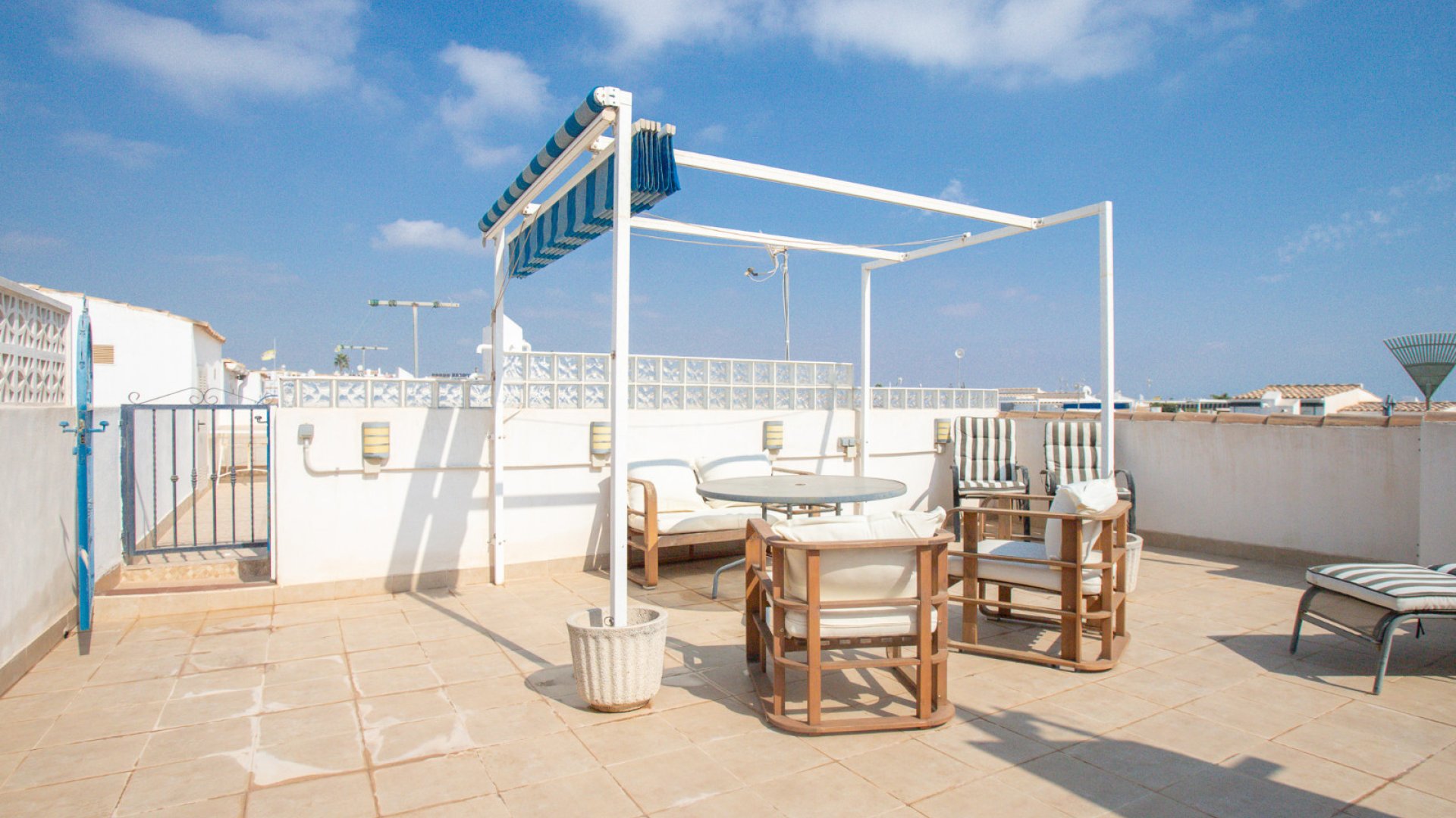 Reventa - Apartamentos -
Orihuela Costa - Los Almendros-La Florida