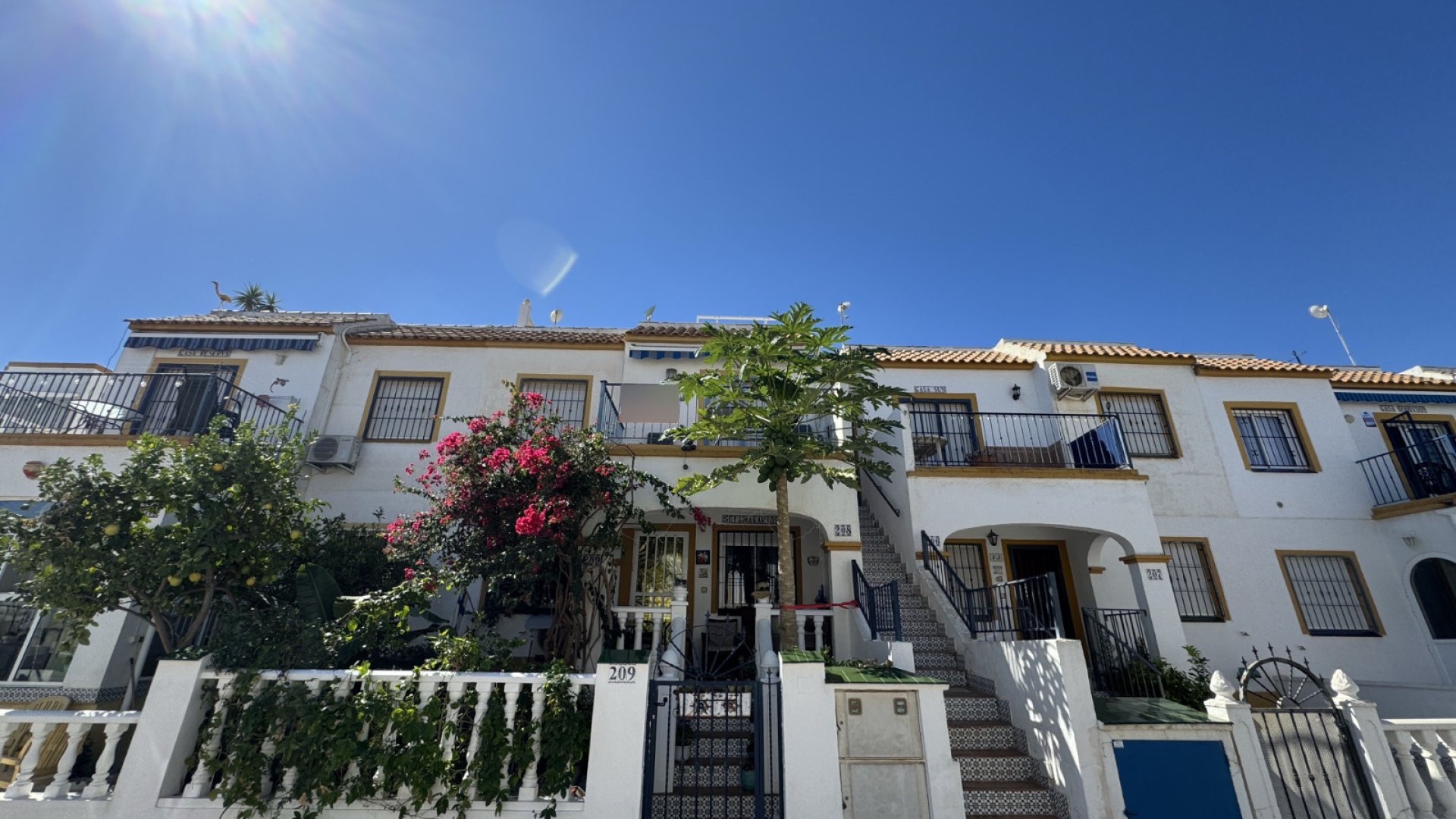 Reventa - Apartamentos -
Orihuela Costa - Los Almendros-La Florida