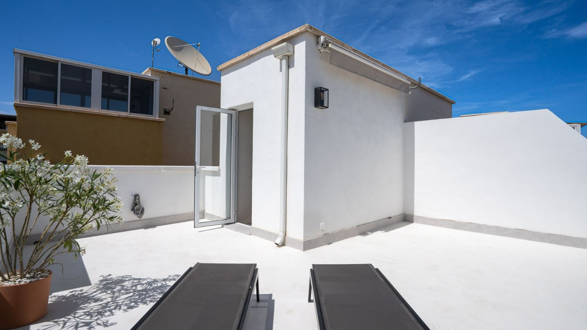 Reventa - Apartamentos -
Orihuela Costa - Los Altos
