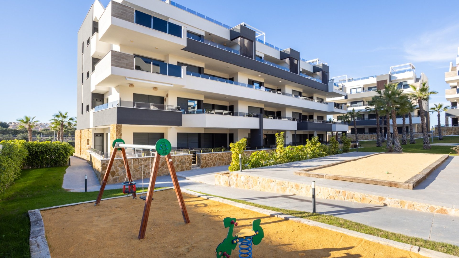 Reventa - Apartamentos -
Orihuela Costa - Los Altos
