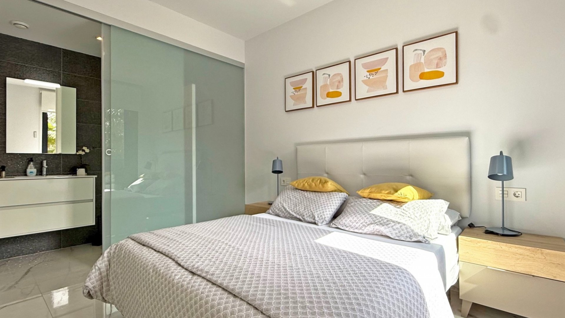 Reventa - Apartamentos -
Orihuela Costa - Los Altos