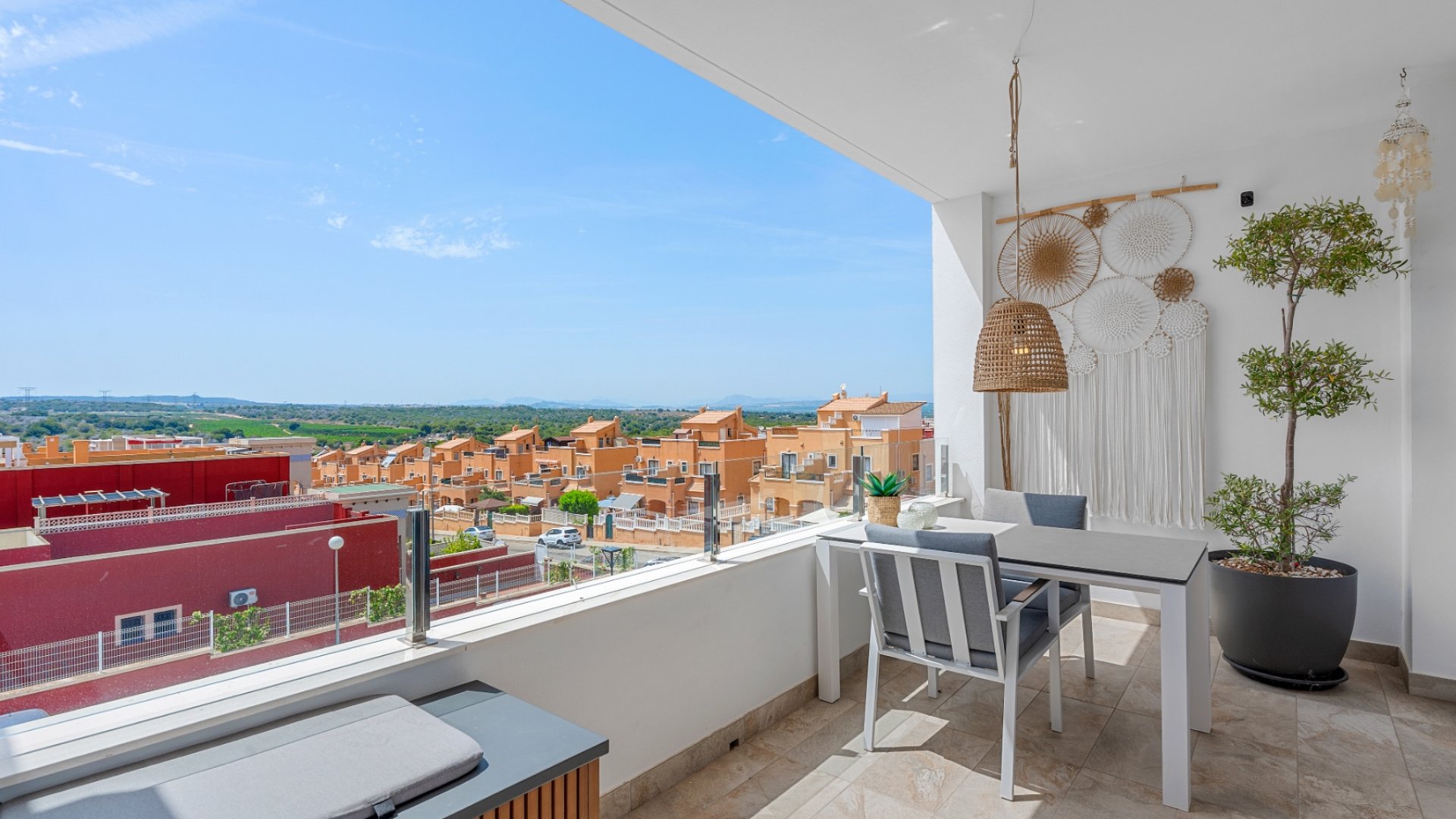 Reventa - Apartamentos -
Orihuela Costa - Los Altos