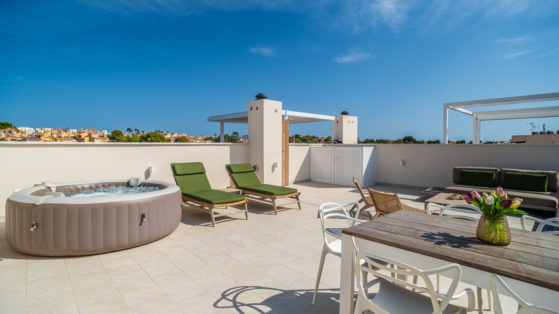 Reventa - Apartamentos -
Orihuela Costa - Los Altos