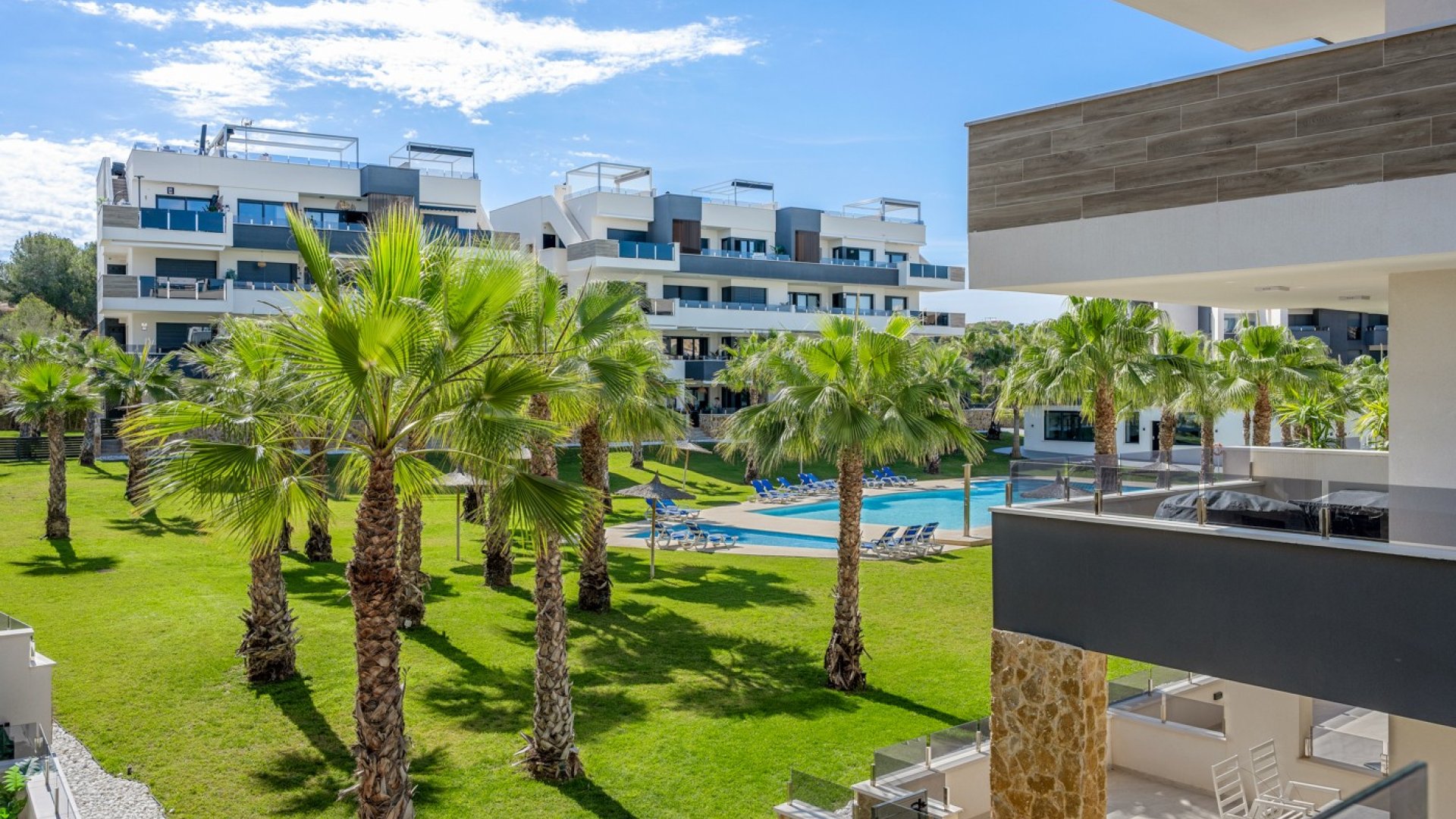 Reventa - Apartamentos -
Orihuela Costa - Los Altos