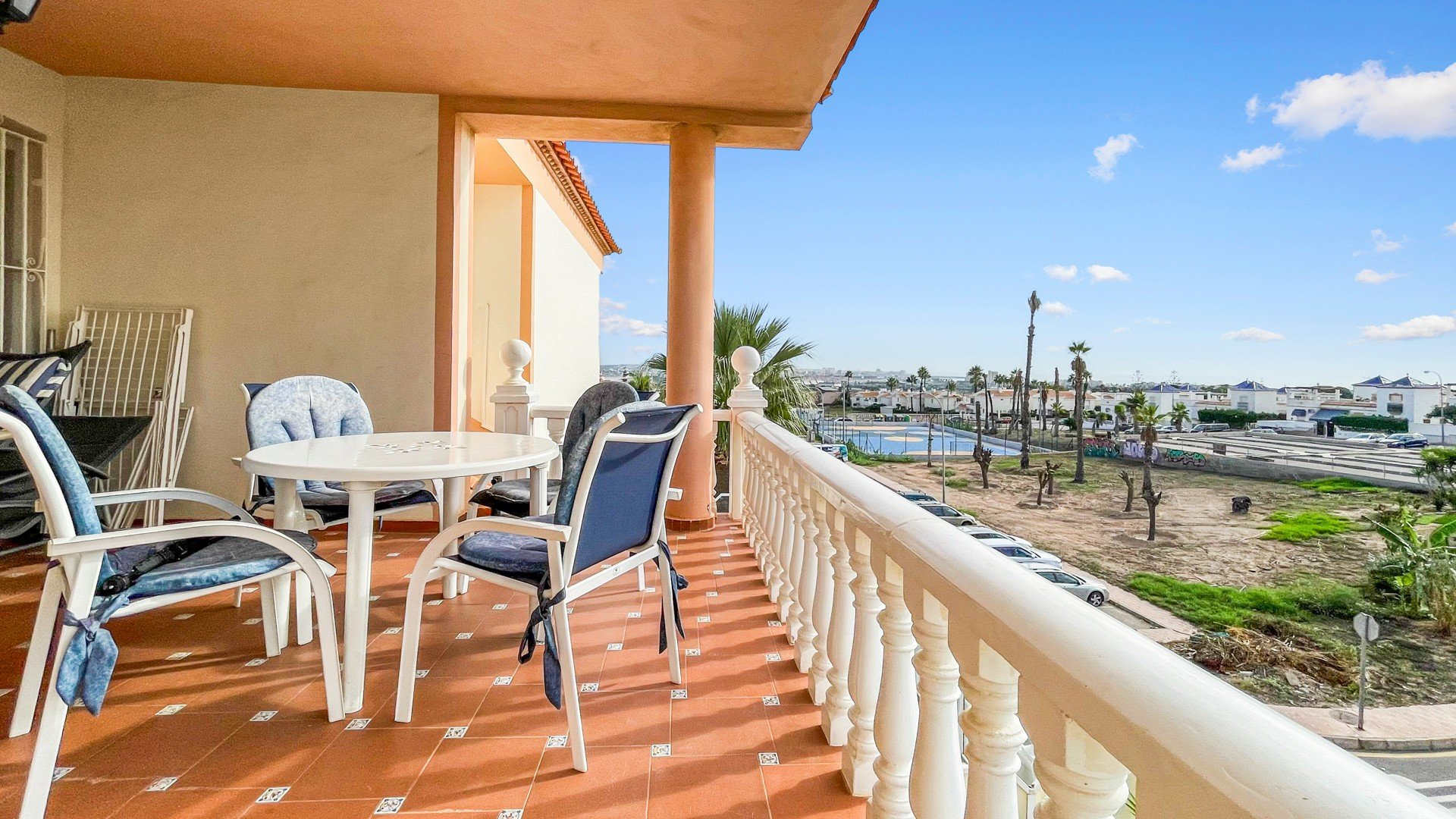 Reventa - Apartamentos -
Orihuela Costa - Los Altos *