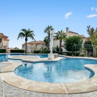 Reventa - Apartamentos -
Orihuela Costa - Los Altos *