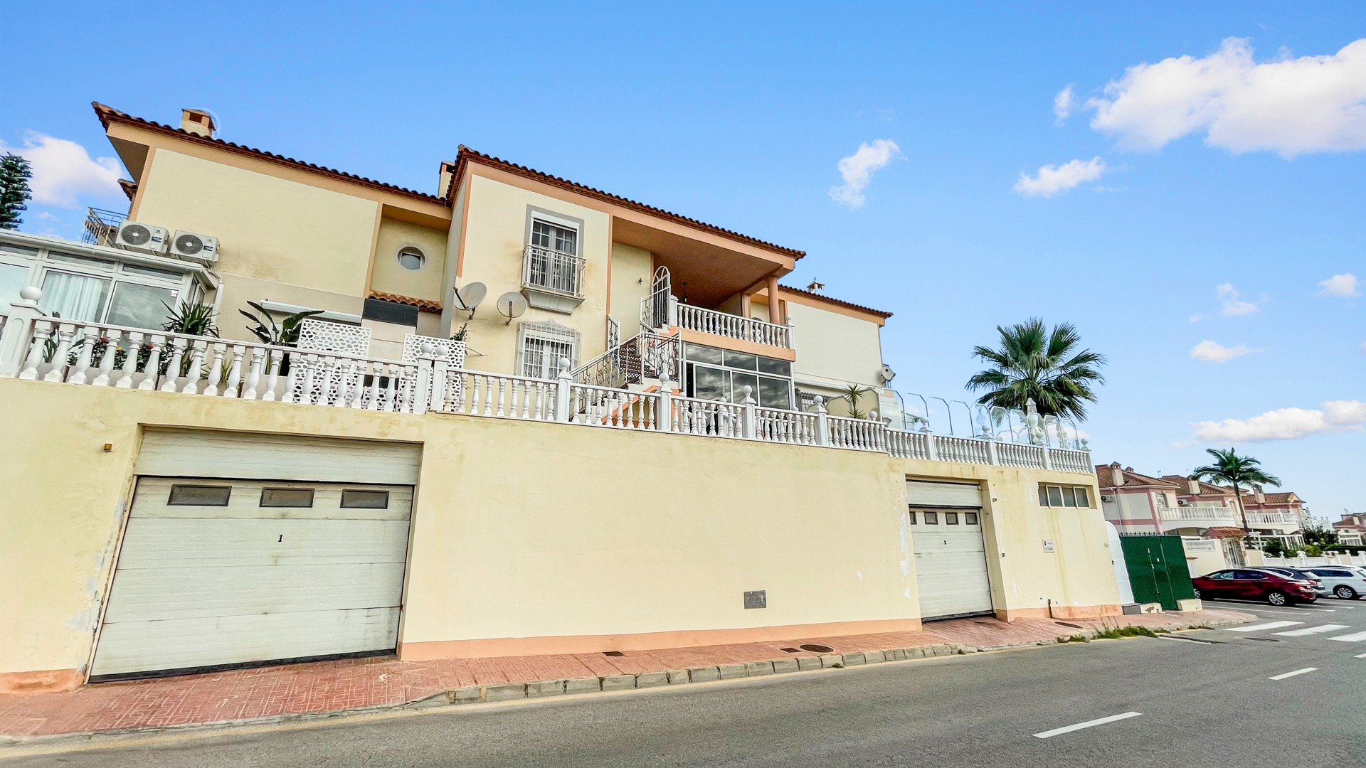 Reventa - Apartamentos -
Orihuela Costa - Los Altos *