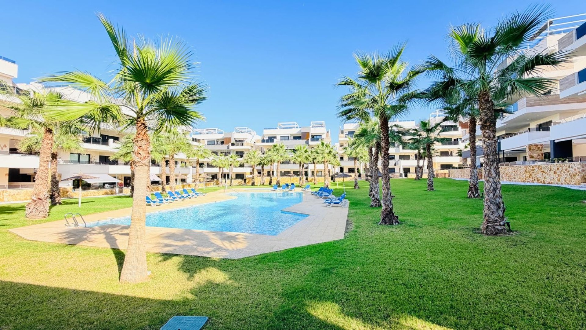 Reventa - Apartamentos -
Orihuela Costa - Los Altos