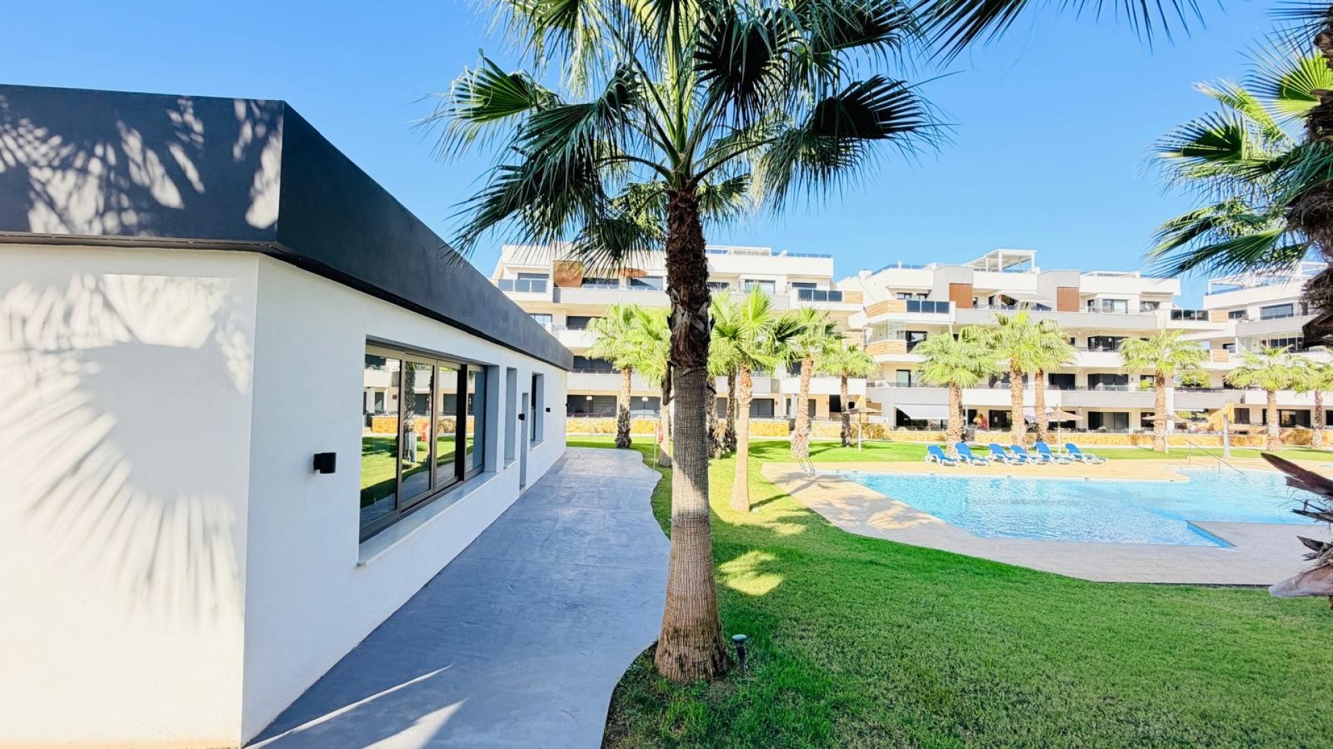 Reventa - Apartamentos -
Orihuela Costa - Los Altos