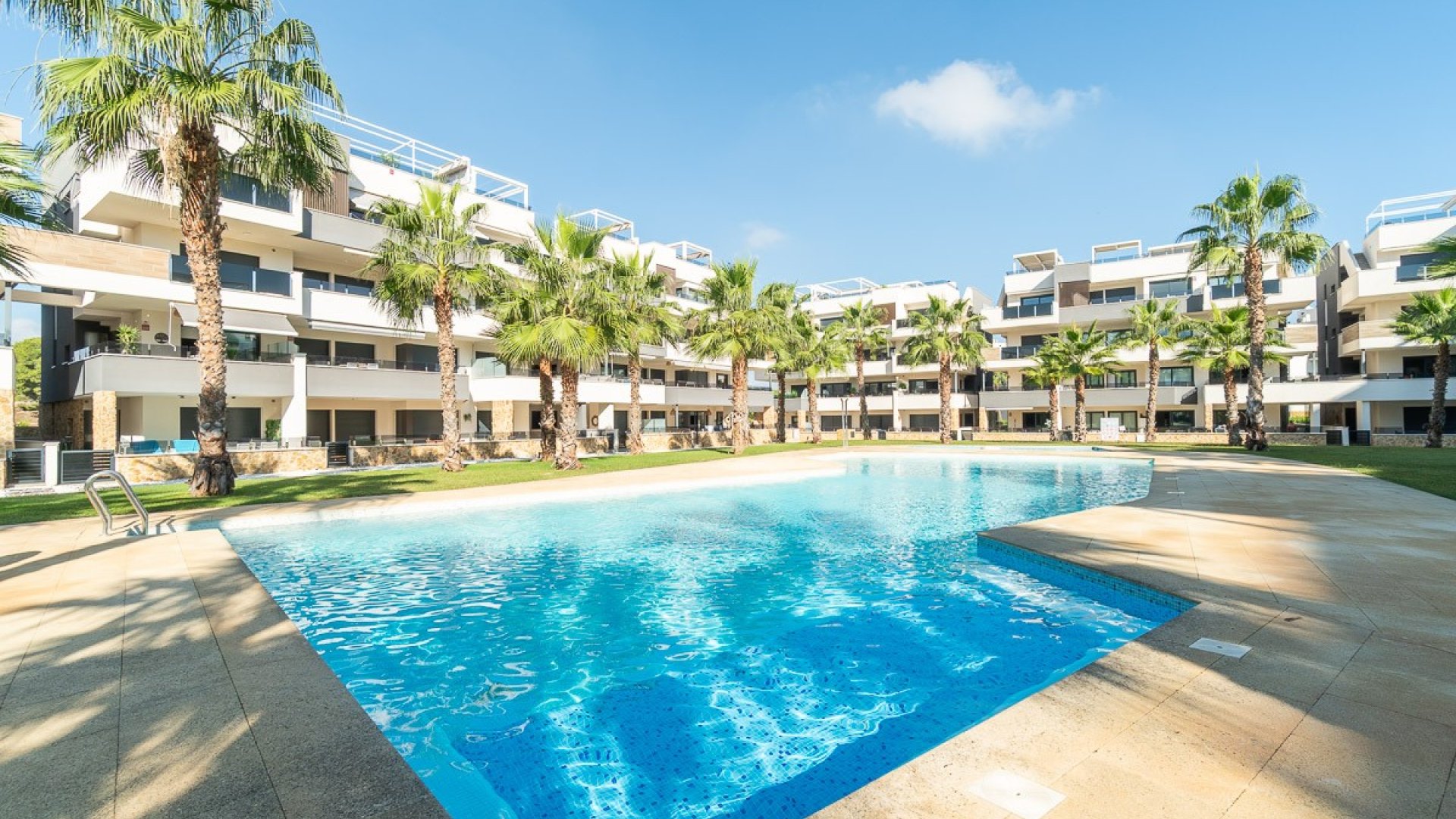 Reventa - Apartamentos -
Orihuela Costa - Los Altos