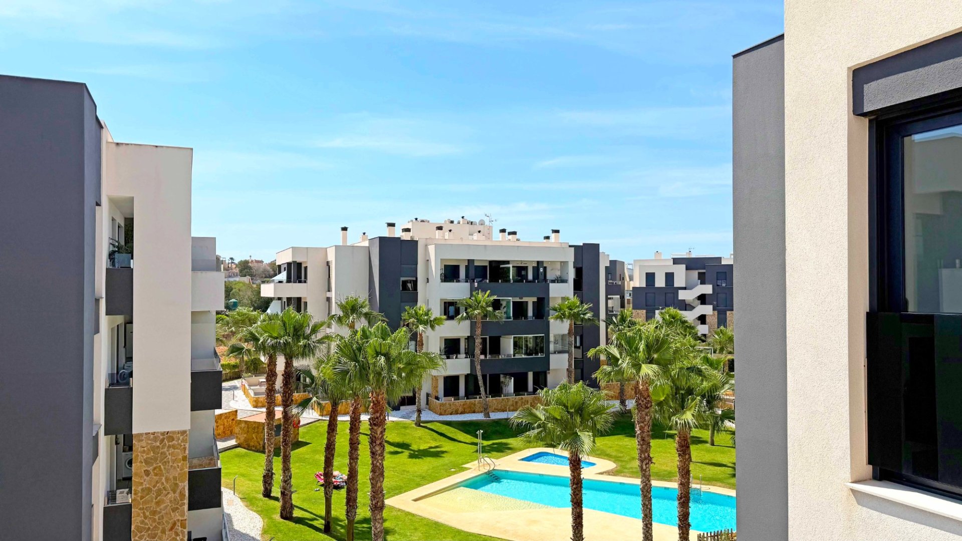 Reventa - Apartamentos -
Orihuela Costa - Los Altos