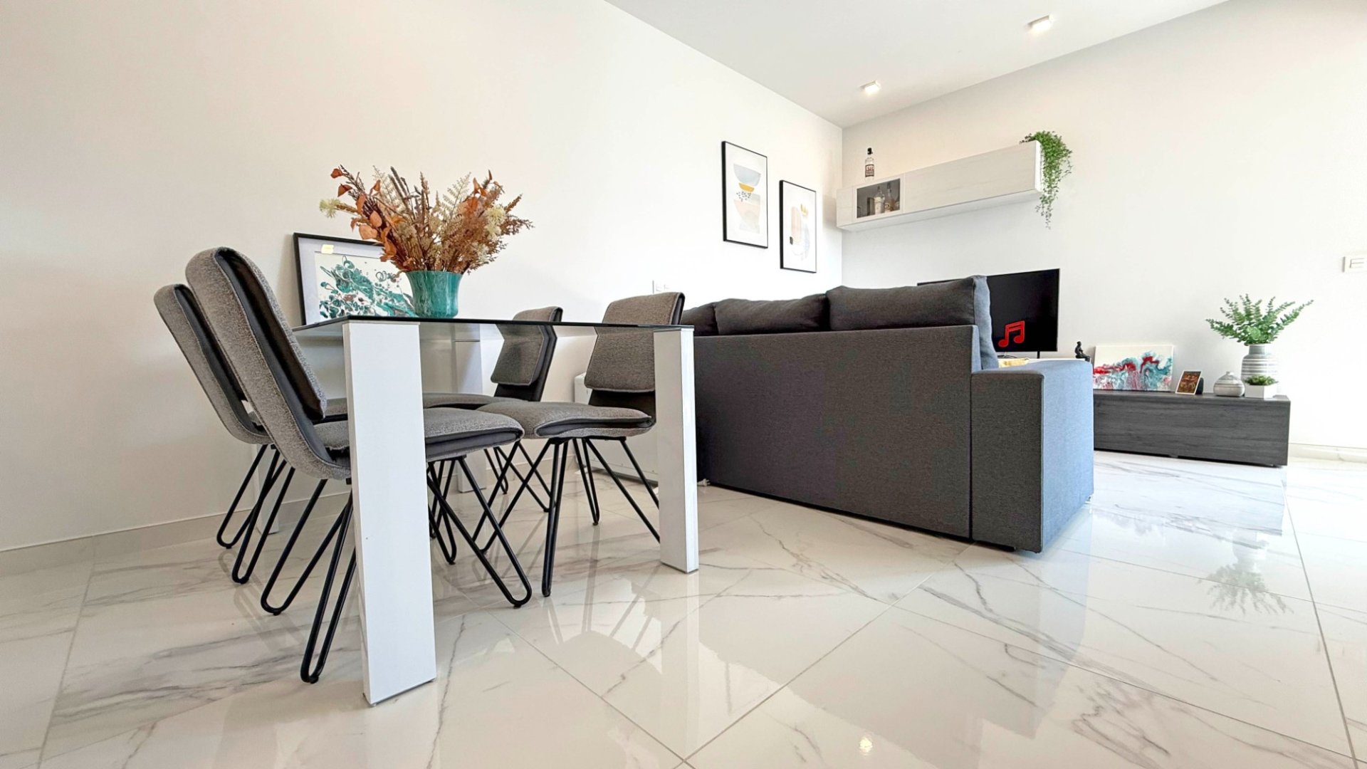 Reventa - Apartamentos -
Orihuela Costa - Los Altos