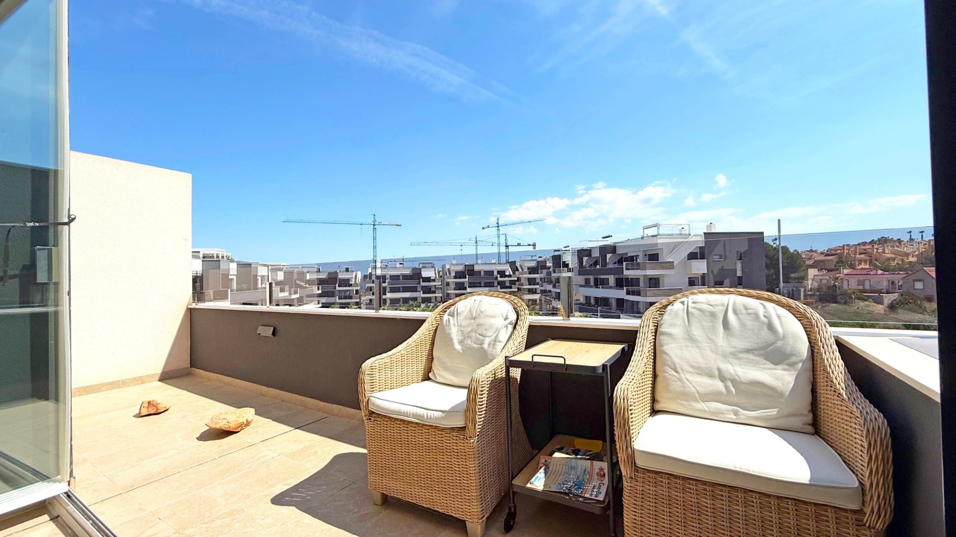 Reventa - Apartamentos -
Orihuela Costa - Los Altos