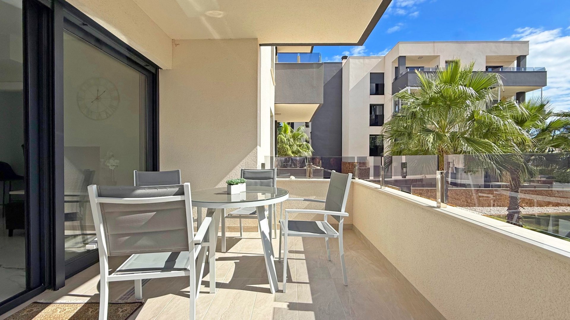 Reventa - Apartamentos -
Orihuela Costa - Los Altos