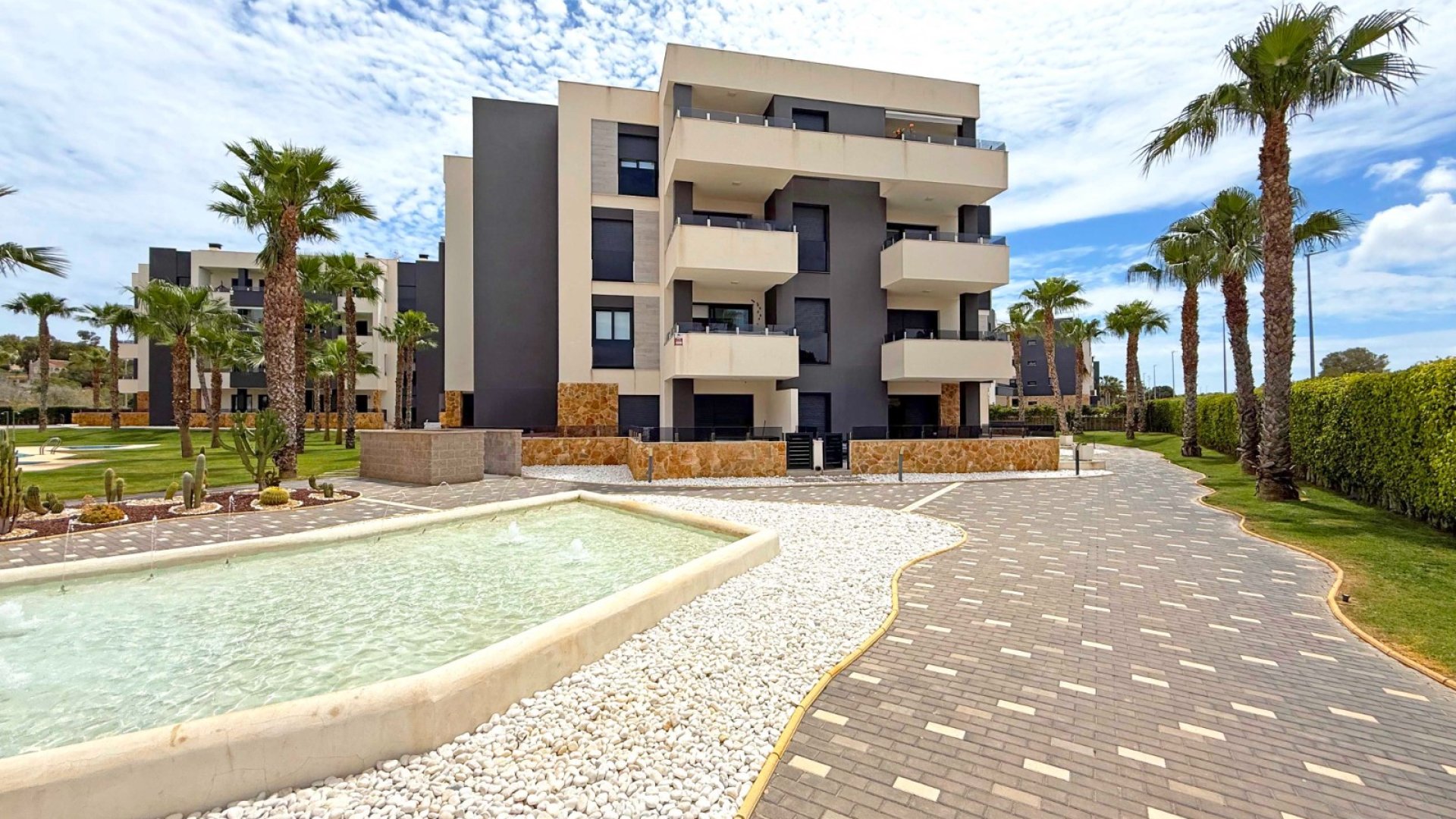 Reventa - Apartamentos -
Orihuela Costa - Los Altos
