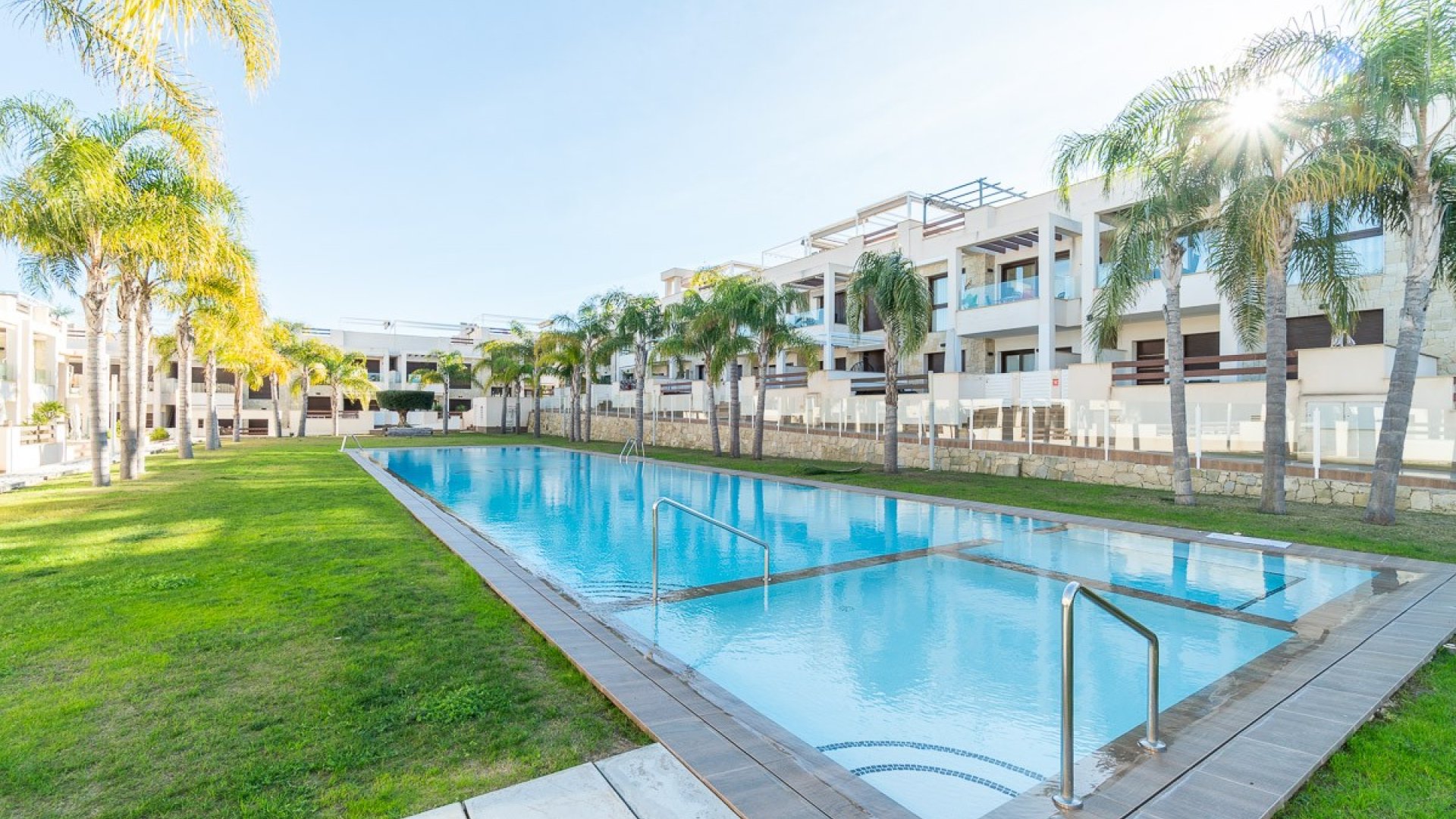 Reventa - Apartamentos -
Orihuela Costa - Los Balcones