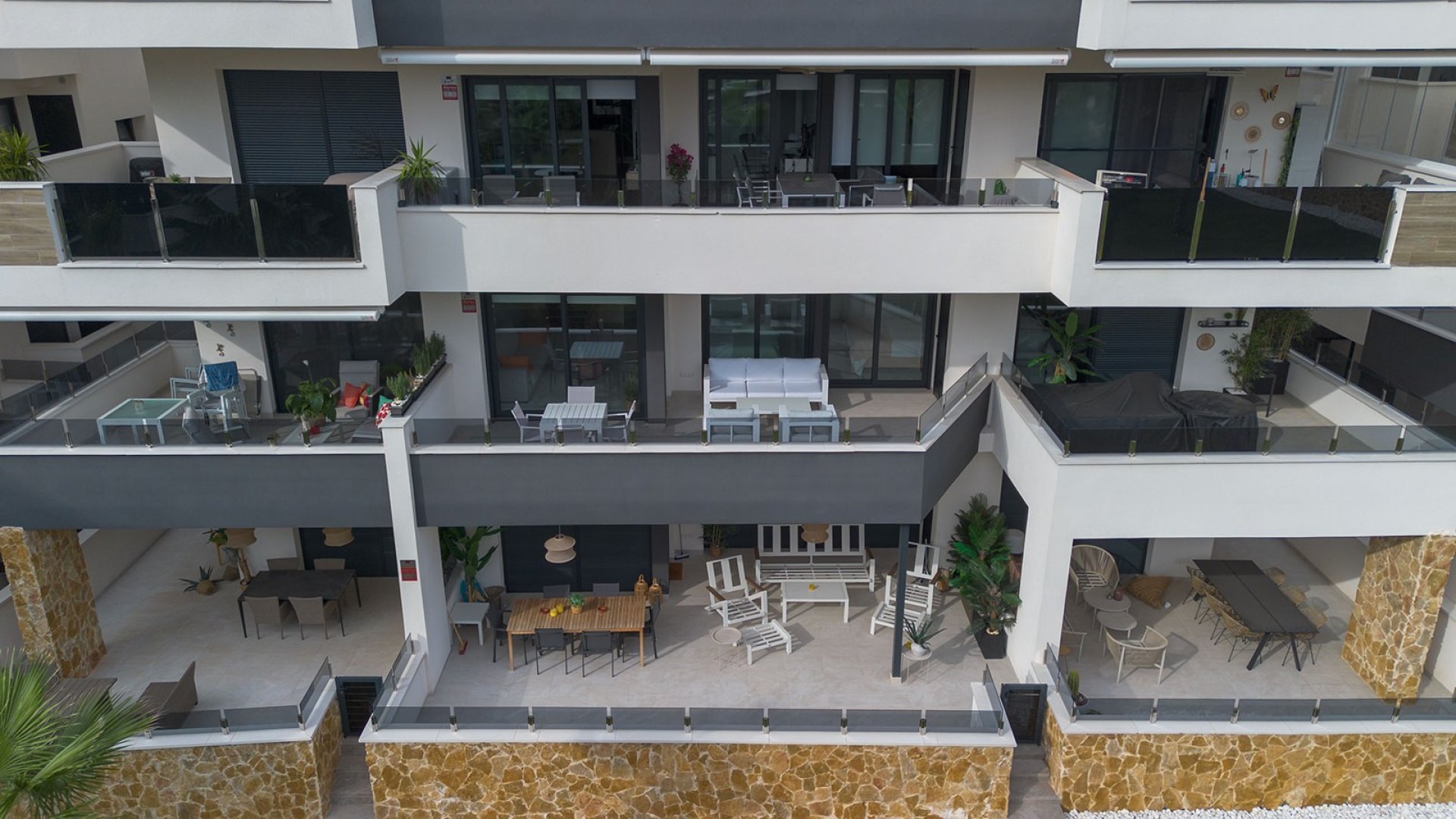 Reventa - Apartamentos -
Orihuela Costa - Orihuela