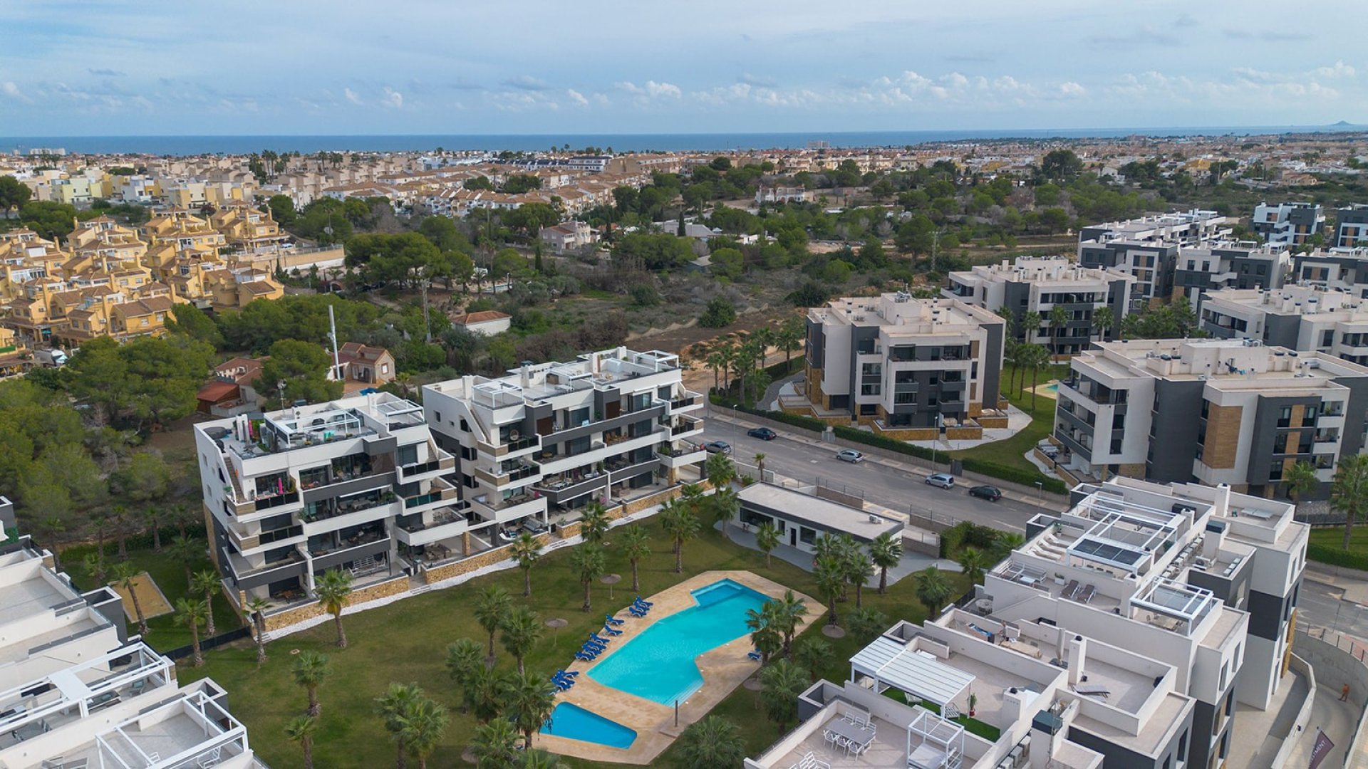 Reventa - Apartamentos -
Orihuela Costa - Orihuela