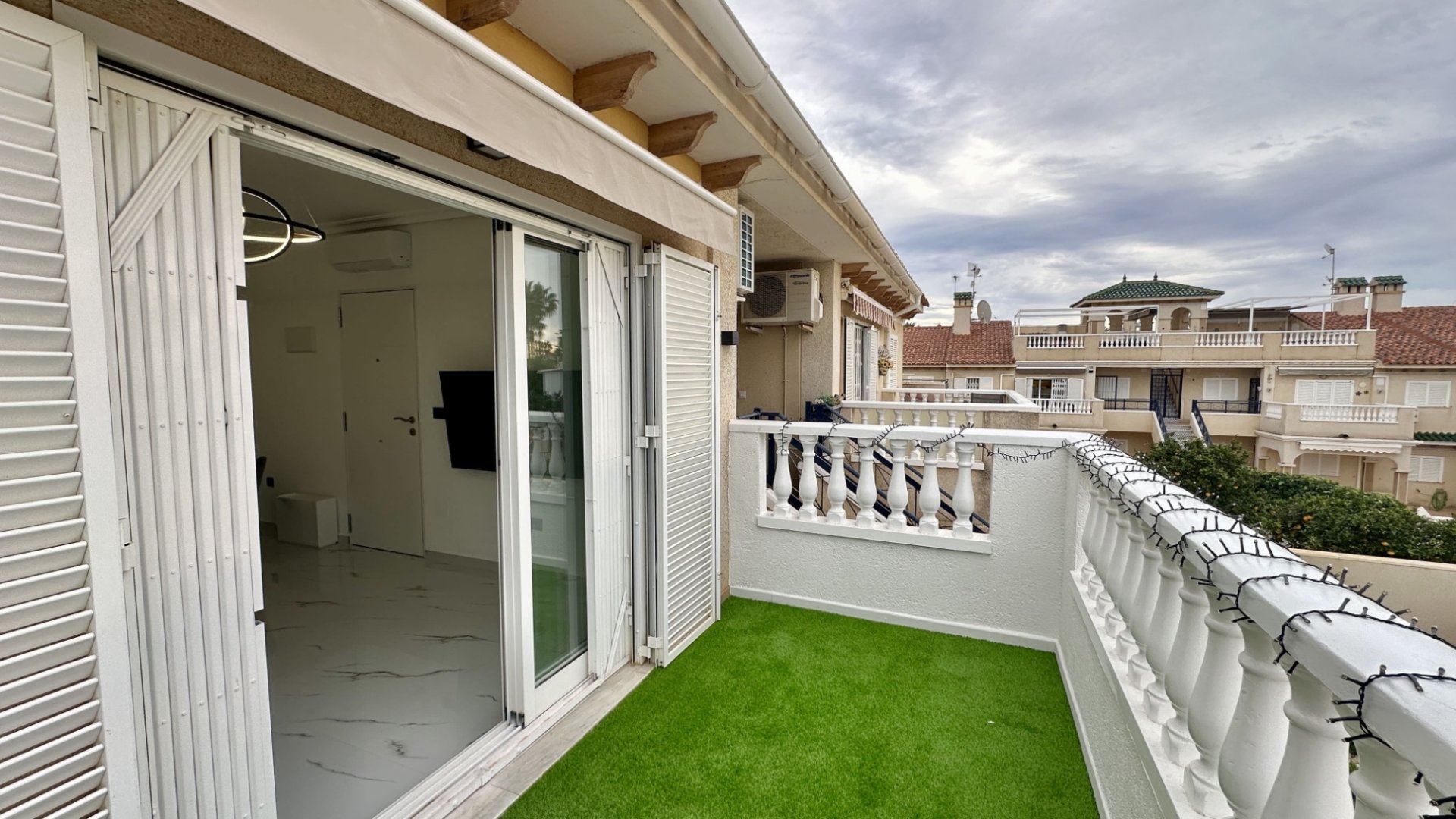 Reventa - Apartamentos -
Orihuela Costa - Playa Flamenca