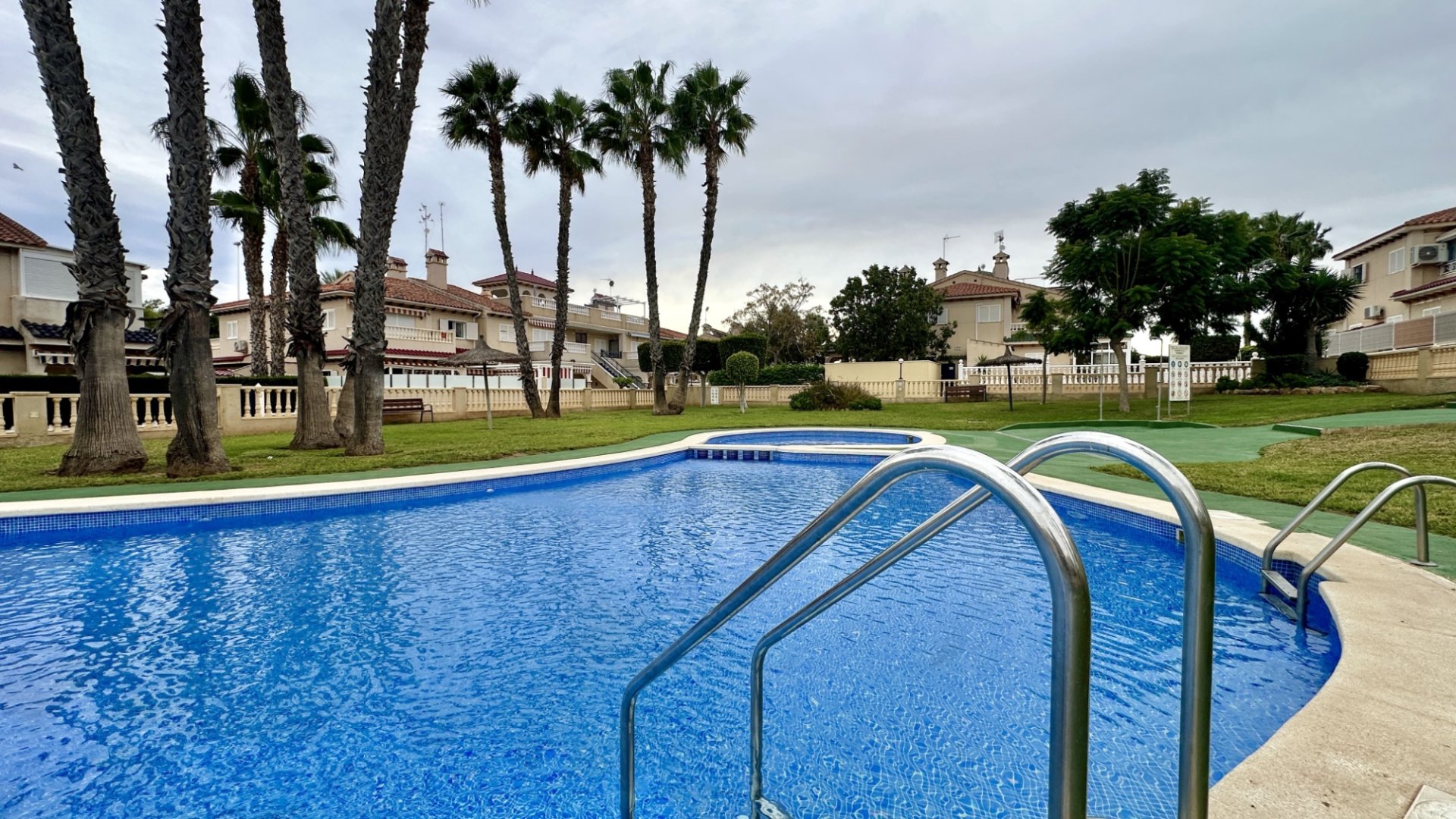 Reventa - Apartamentos -
Orihuela Costa - Playa Flamenca
