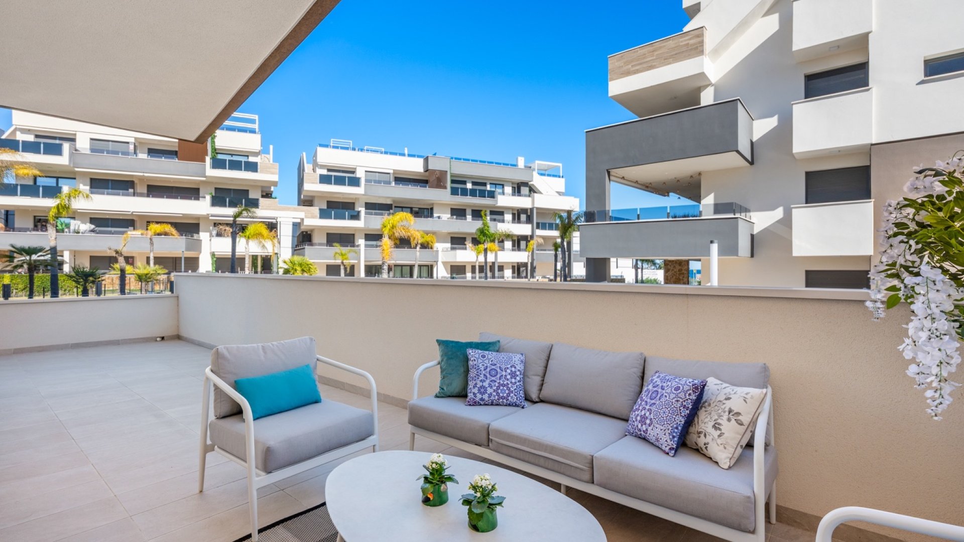Reventa - Apartamentos -
Orihuela Costa - Playa Flamenca