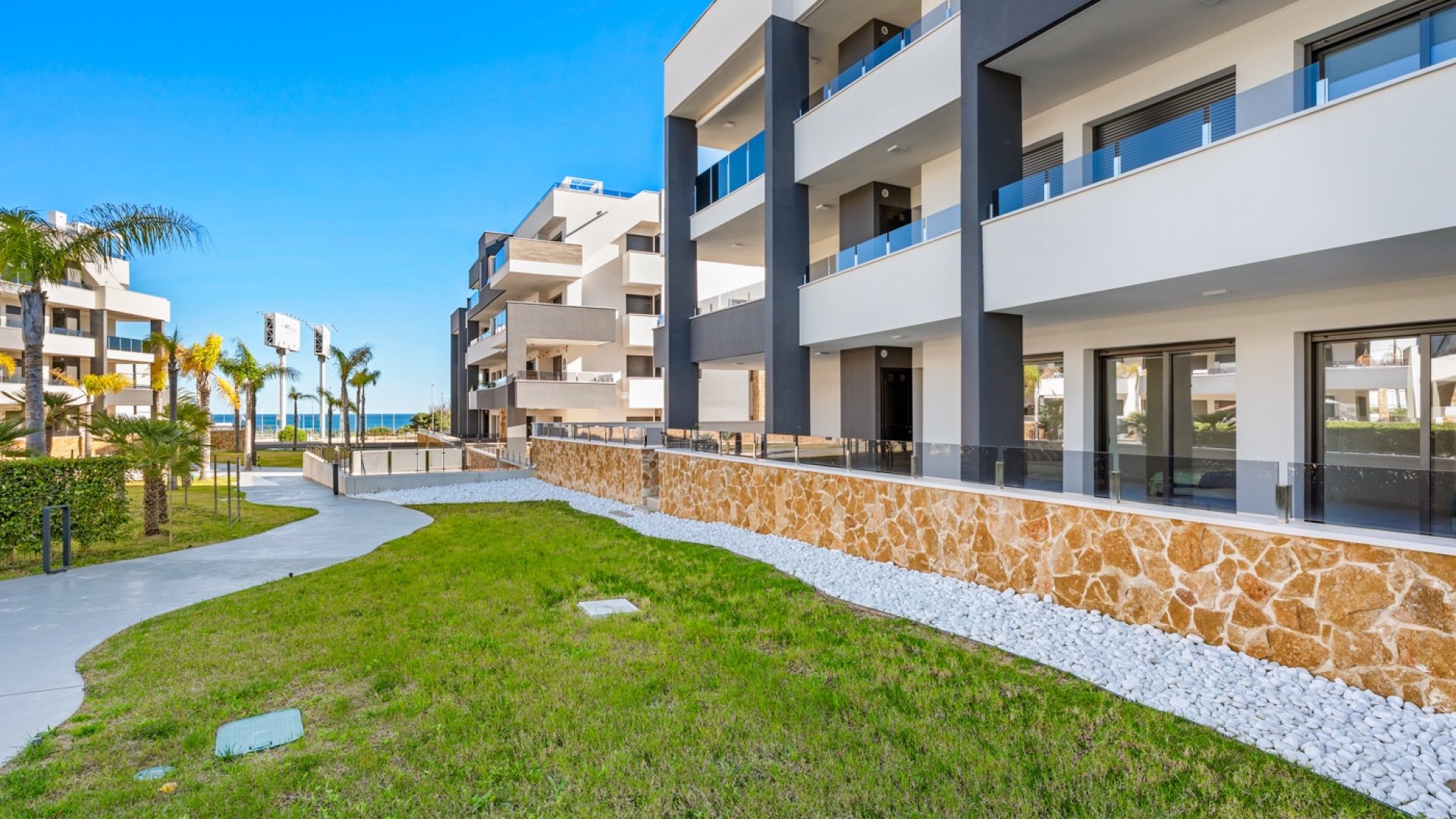 Reventa - Apartamentos -
Orihuela Costa - Playa Flamenca