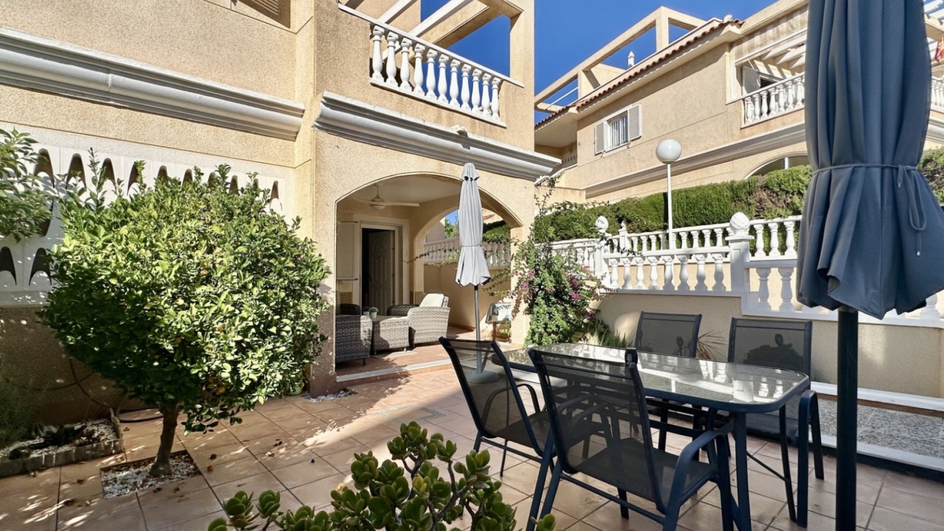 Reventa - Apartamentos -
Orihuela Costa - Playa Flamenca